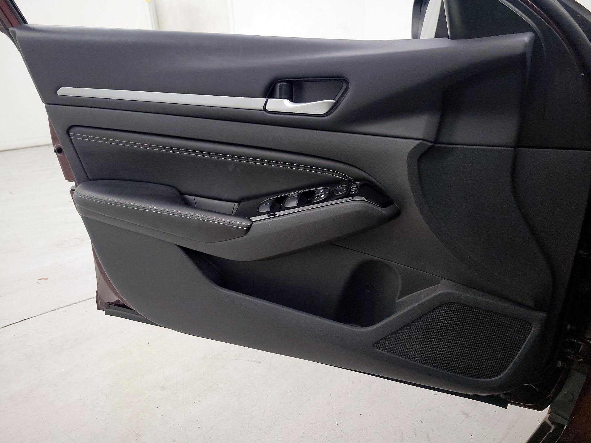 Thumbnail: 2023 Nissan Altima - 12