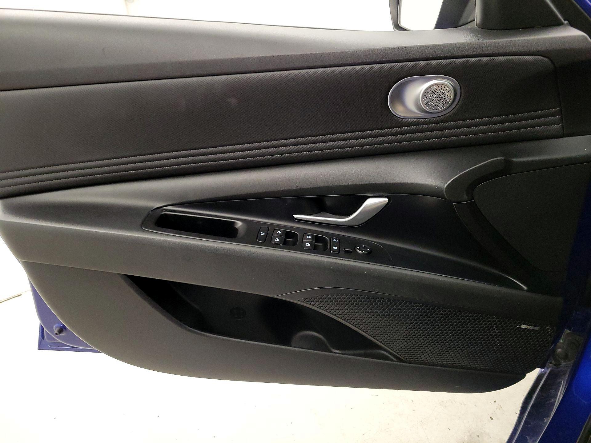 Thumbnail: 2023 Hyundai Elantra - 12