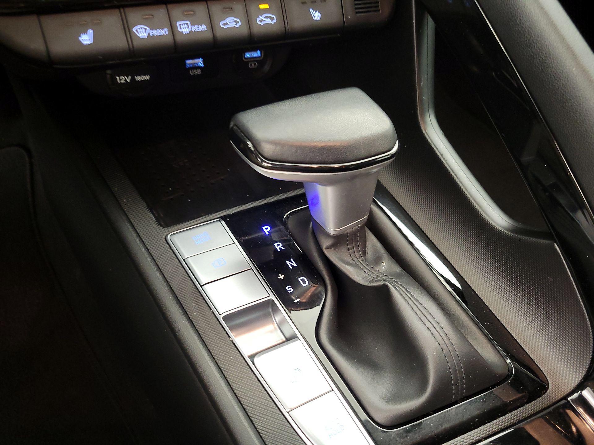 Thumbnail: 2023 Hyundai Elantra - 17