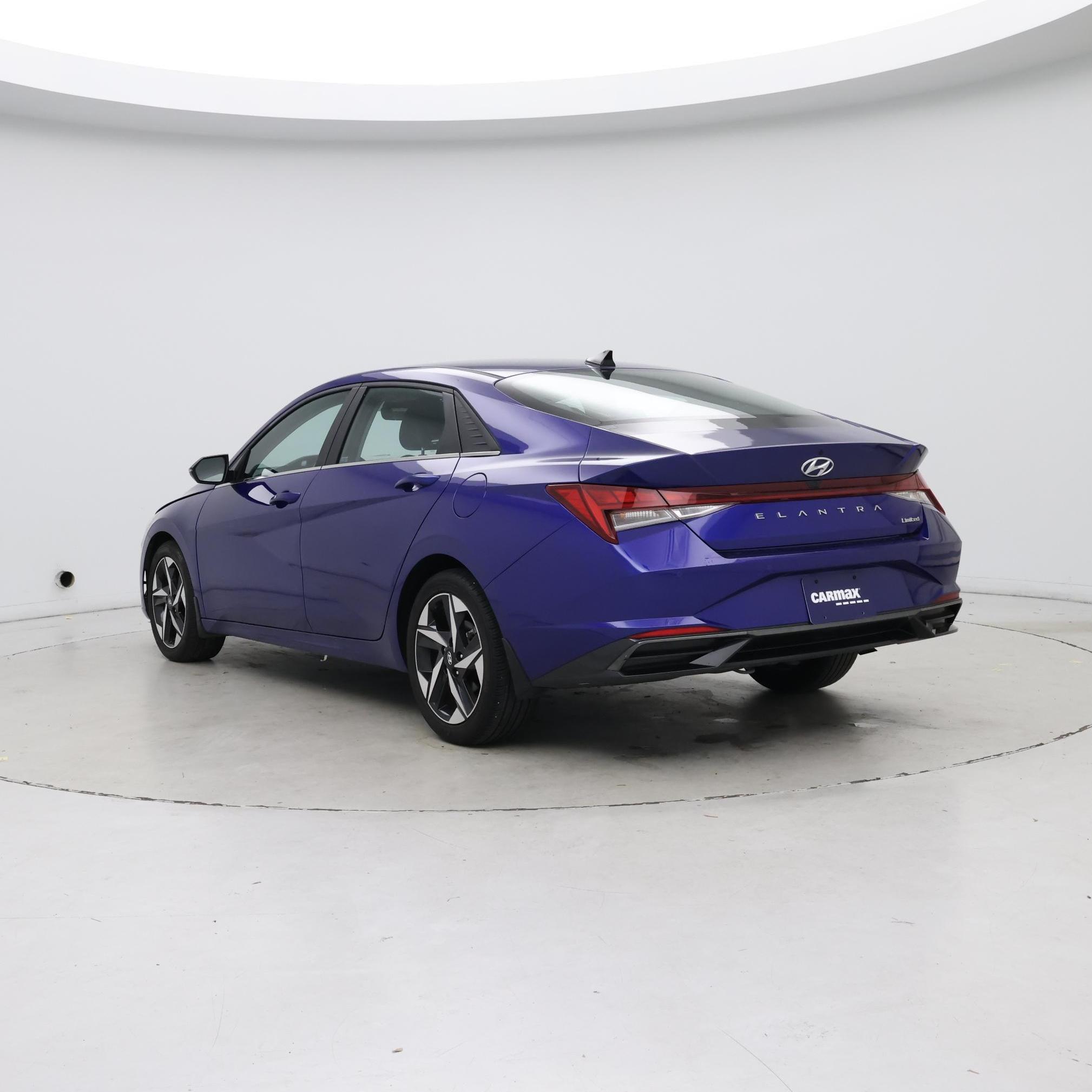 Thumbnail: 2023 Hyundai Elantra - 2