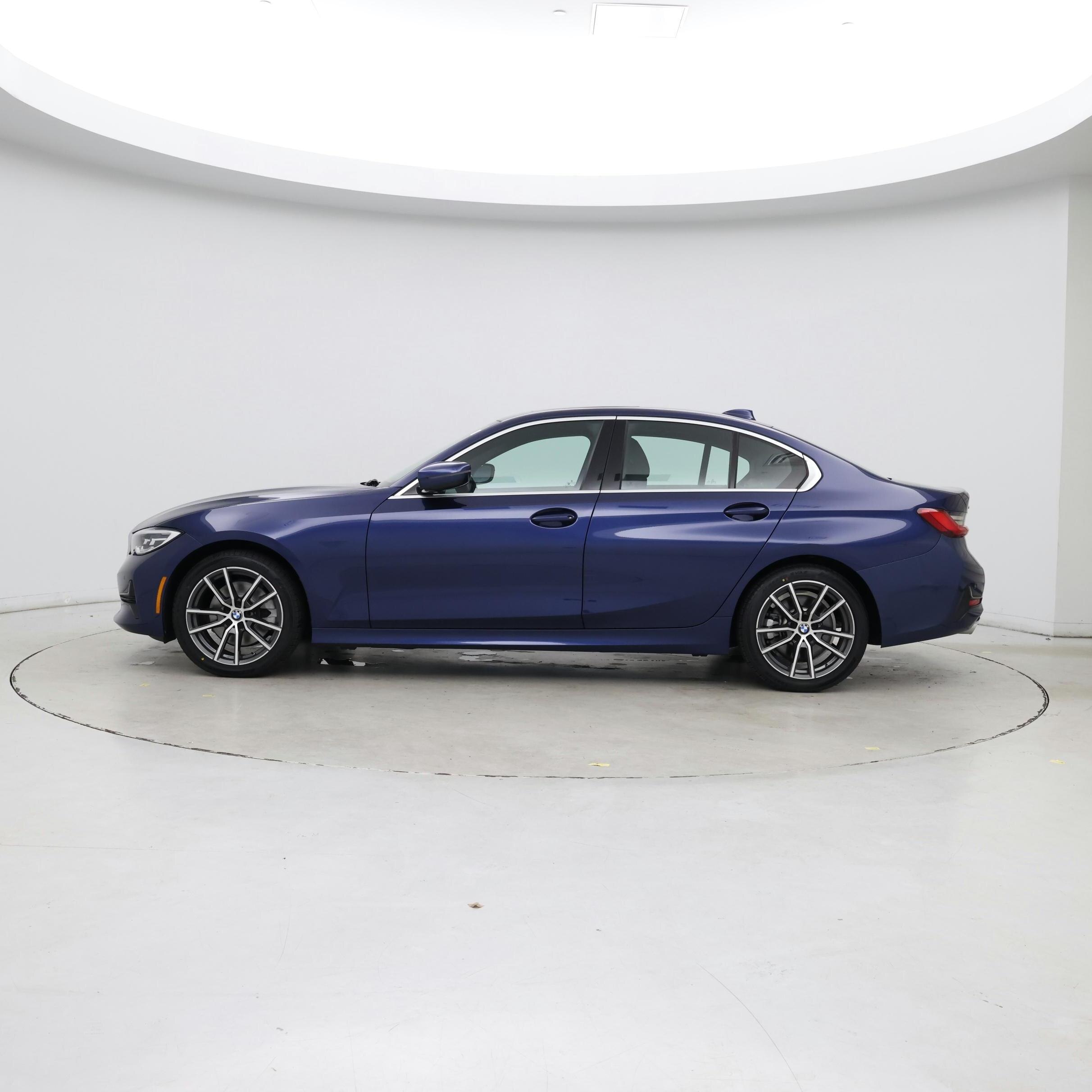 Thumbnail: 2020 BMW 3 Series - 3