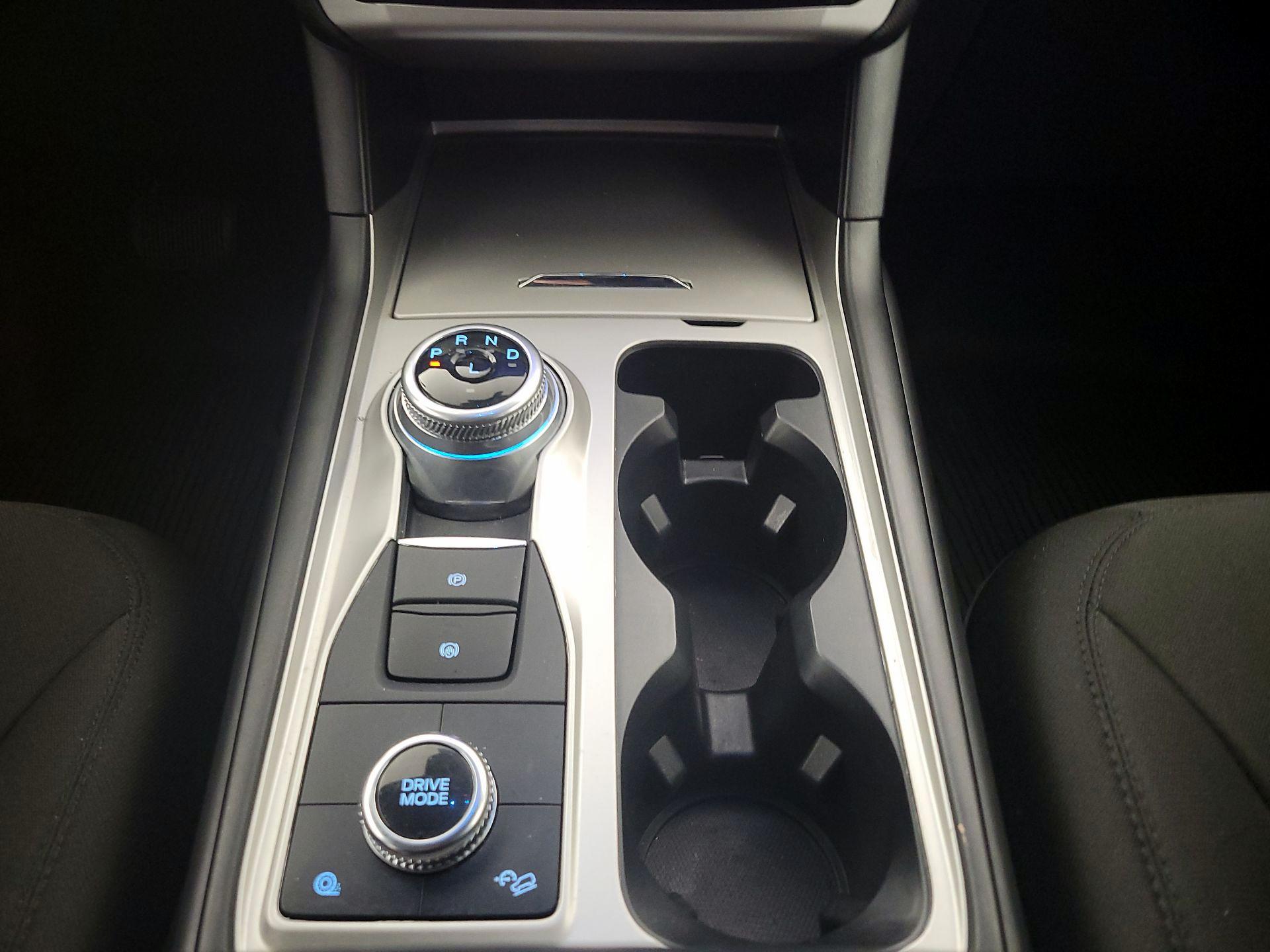 Thumbnail: 2022 Ford Explorer - 17