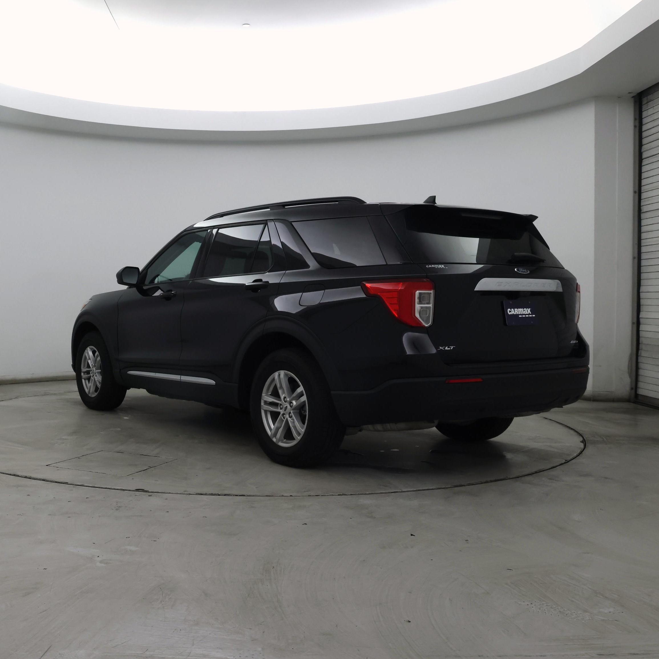 Thumbnail: 2022 Ford Explorer - 2