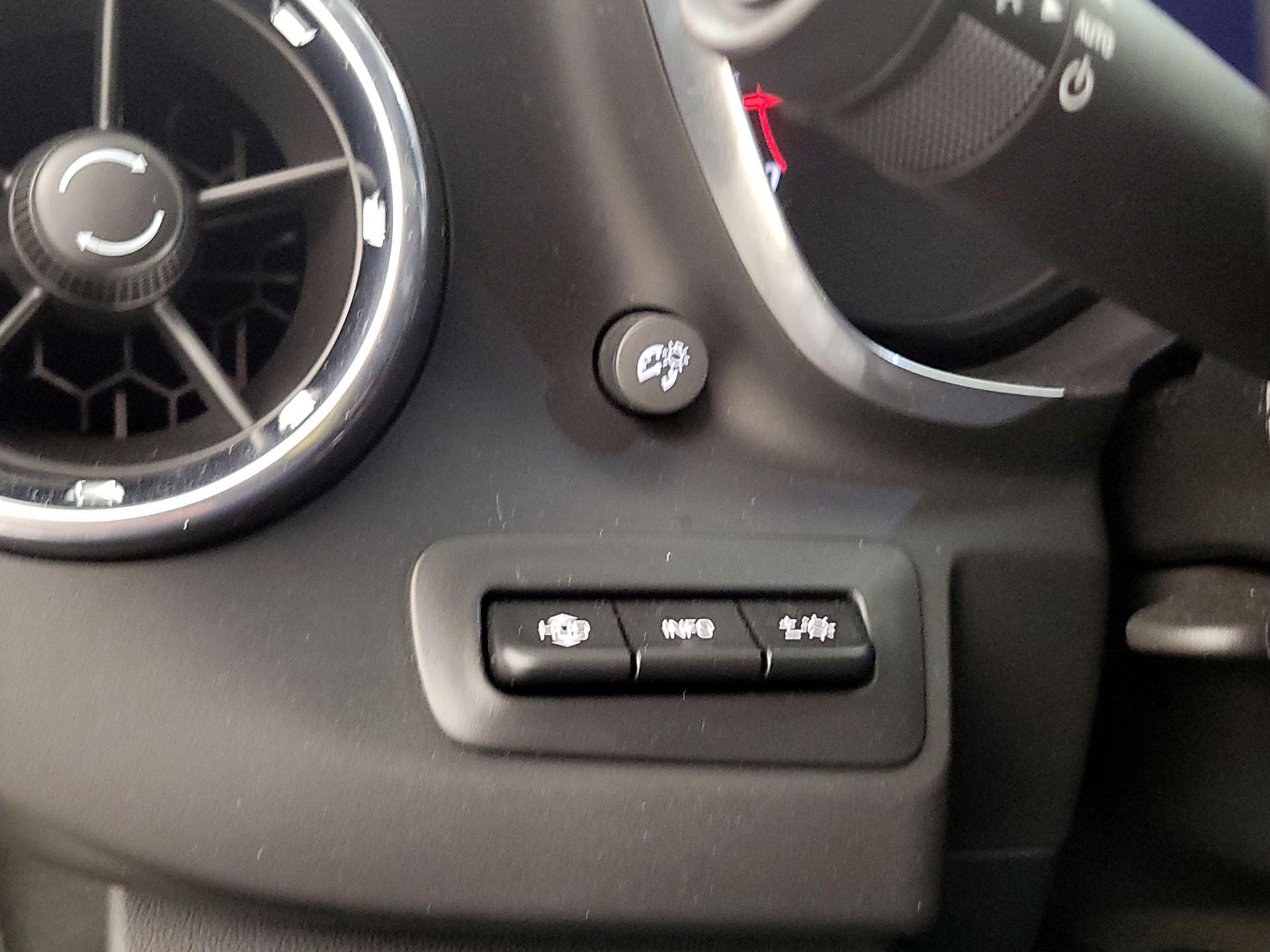 Thumbnail: 2020 Chevrolet Camaro - 13