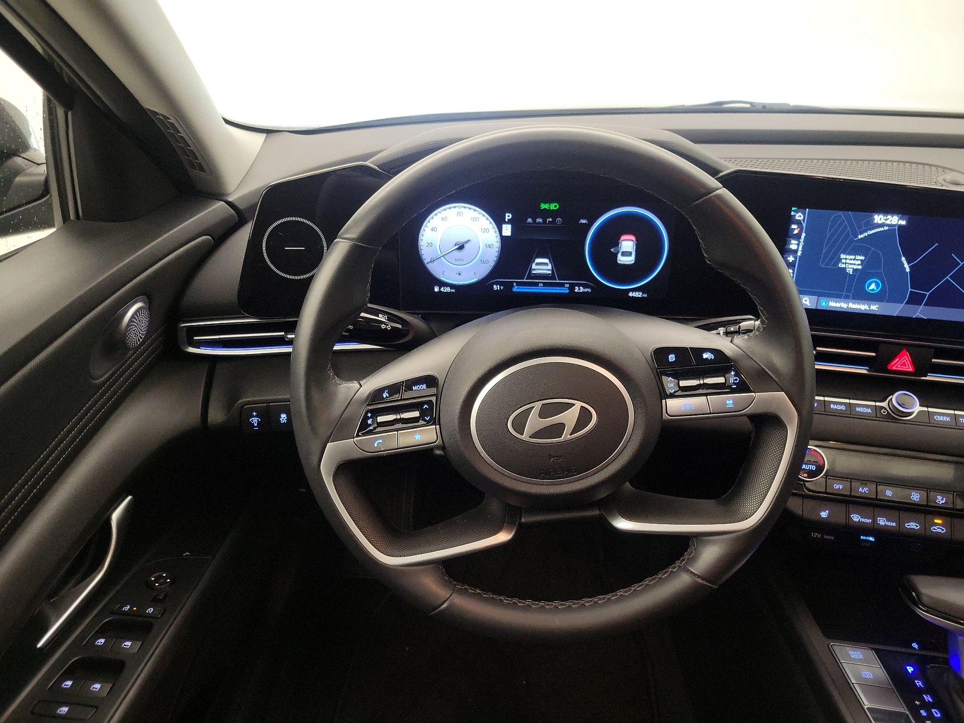 Thumbnail: 2024 Hyundai Elantra - 10