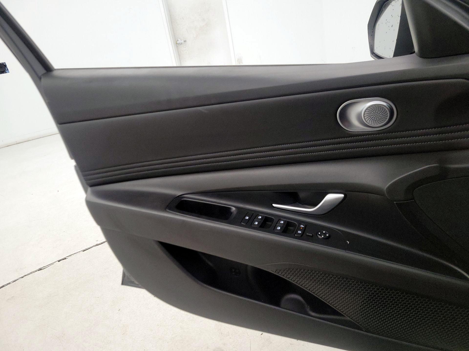 Thumbnail: 2024 Hyundai Elantra - 12