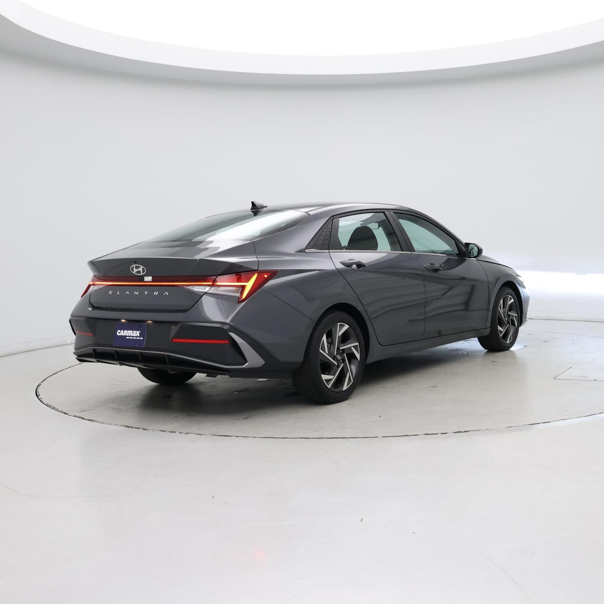 Thumbnail: 2024 Hyundai Elantra - 8