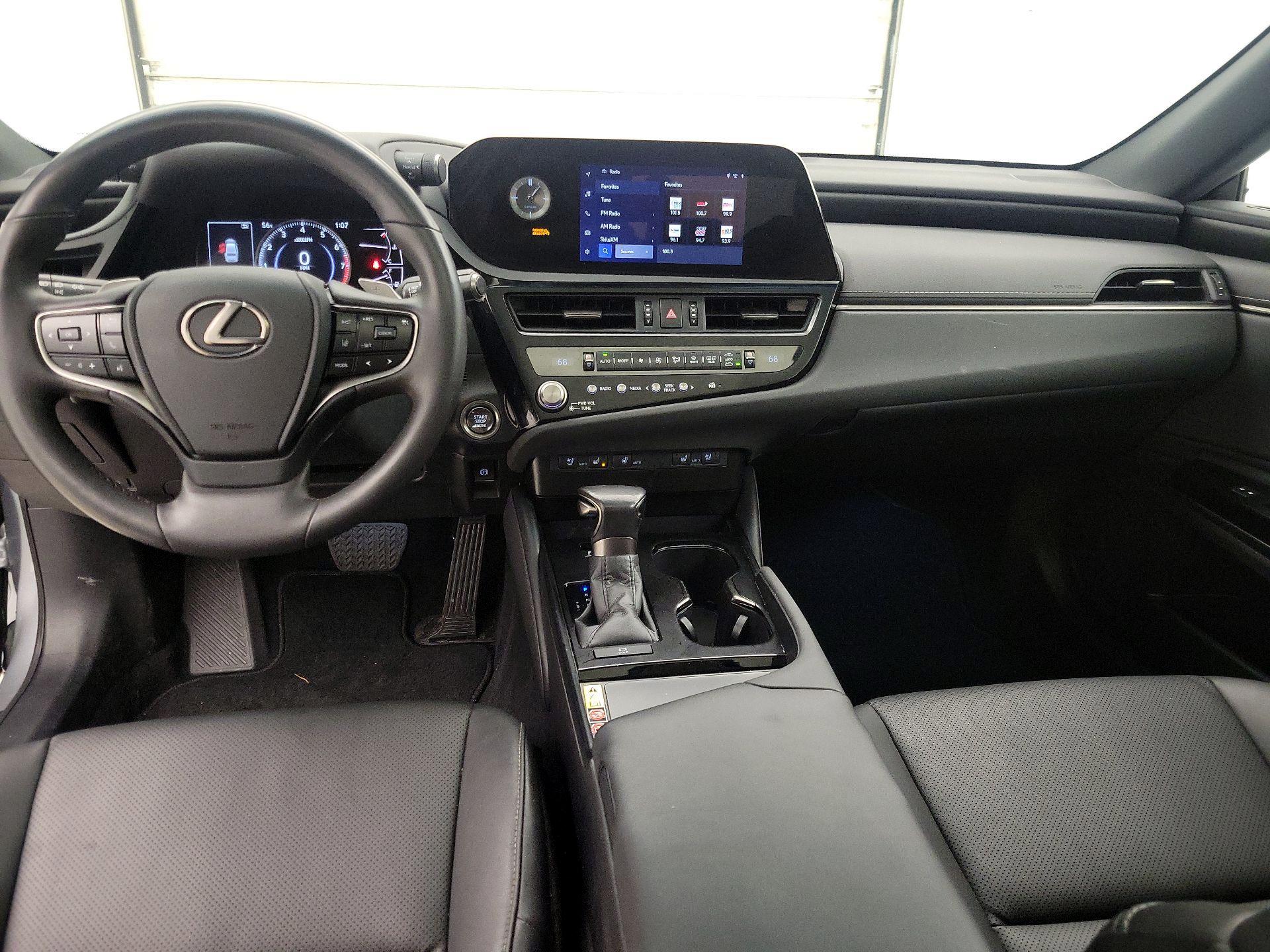 Thumbnail: 2023 Lexus ES - 9