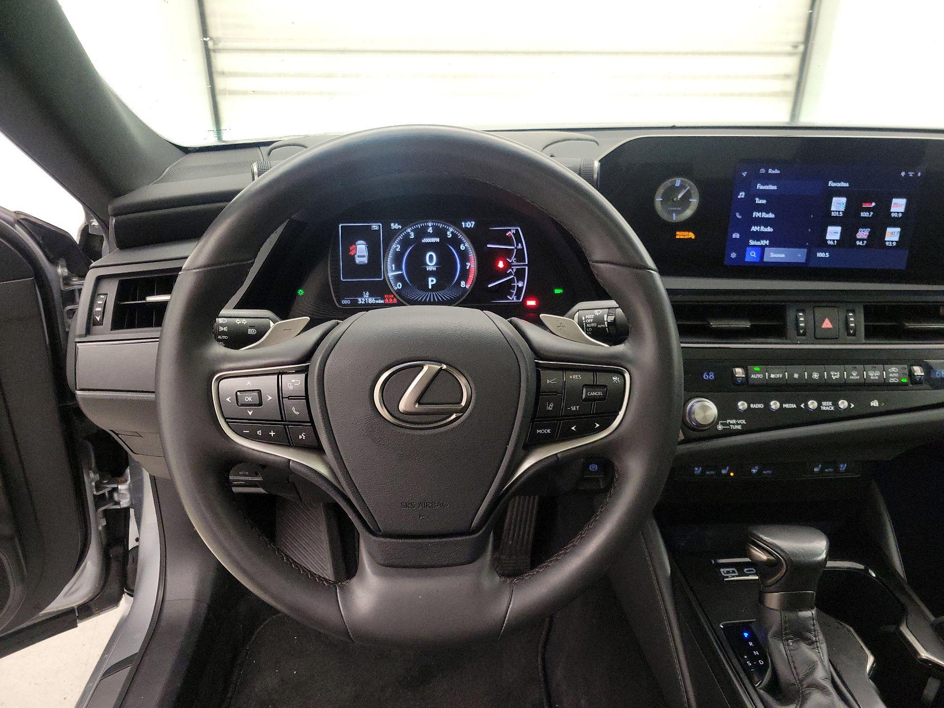 Thumbnail: 2023 Lexus ES - 10