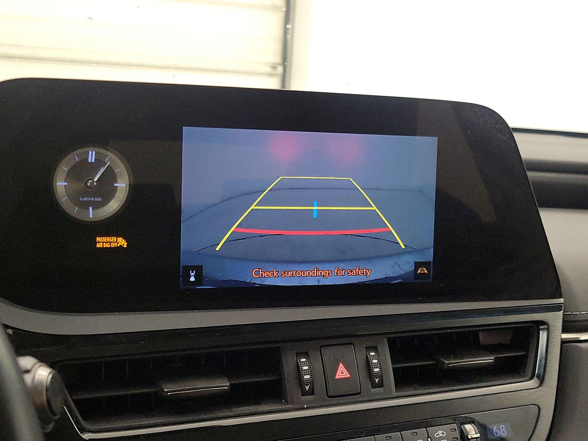 Thumbnail: 2023 Lexus ES - 14