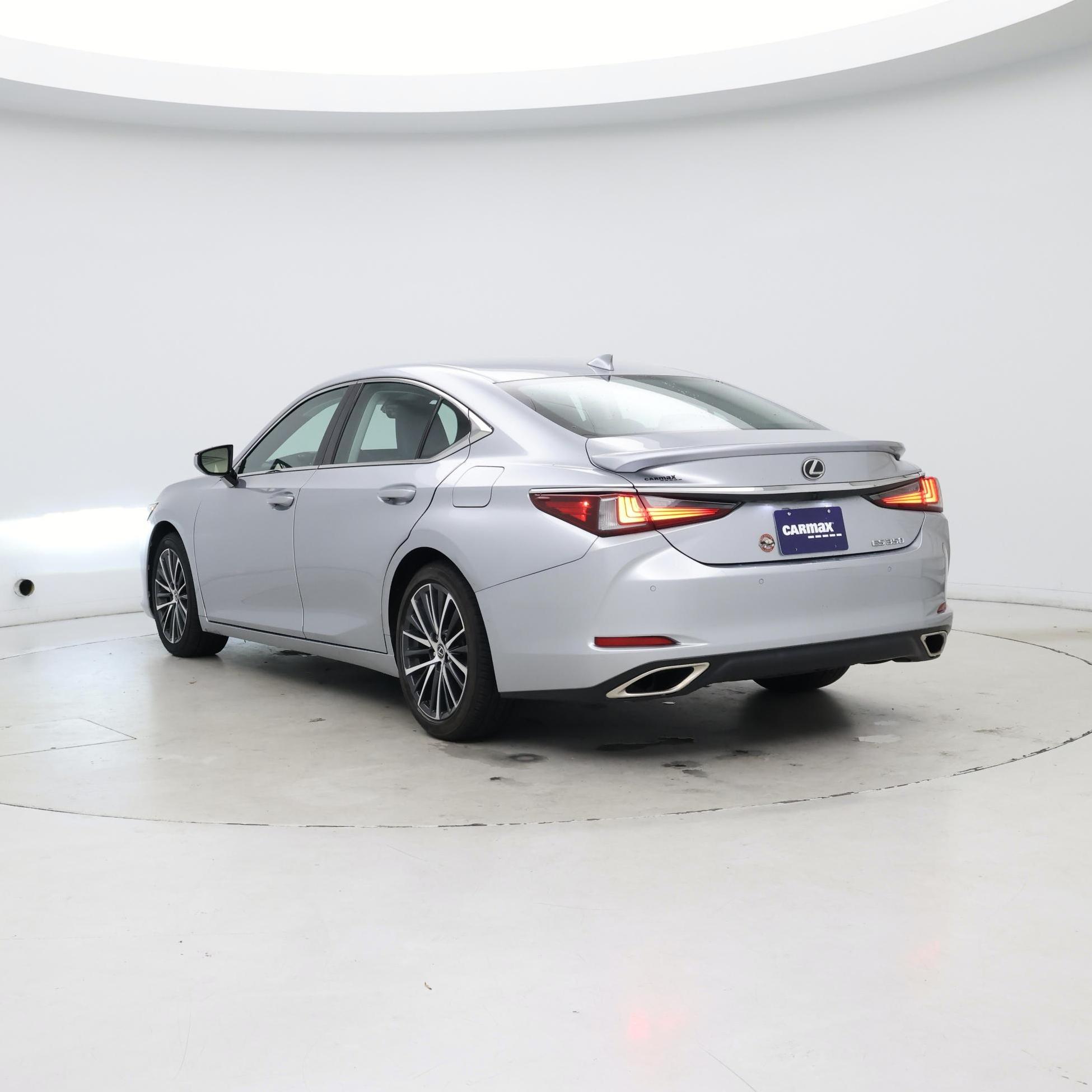 Thumbnail: 2023 Lexus ES - 2