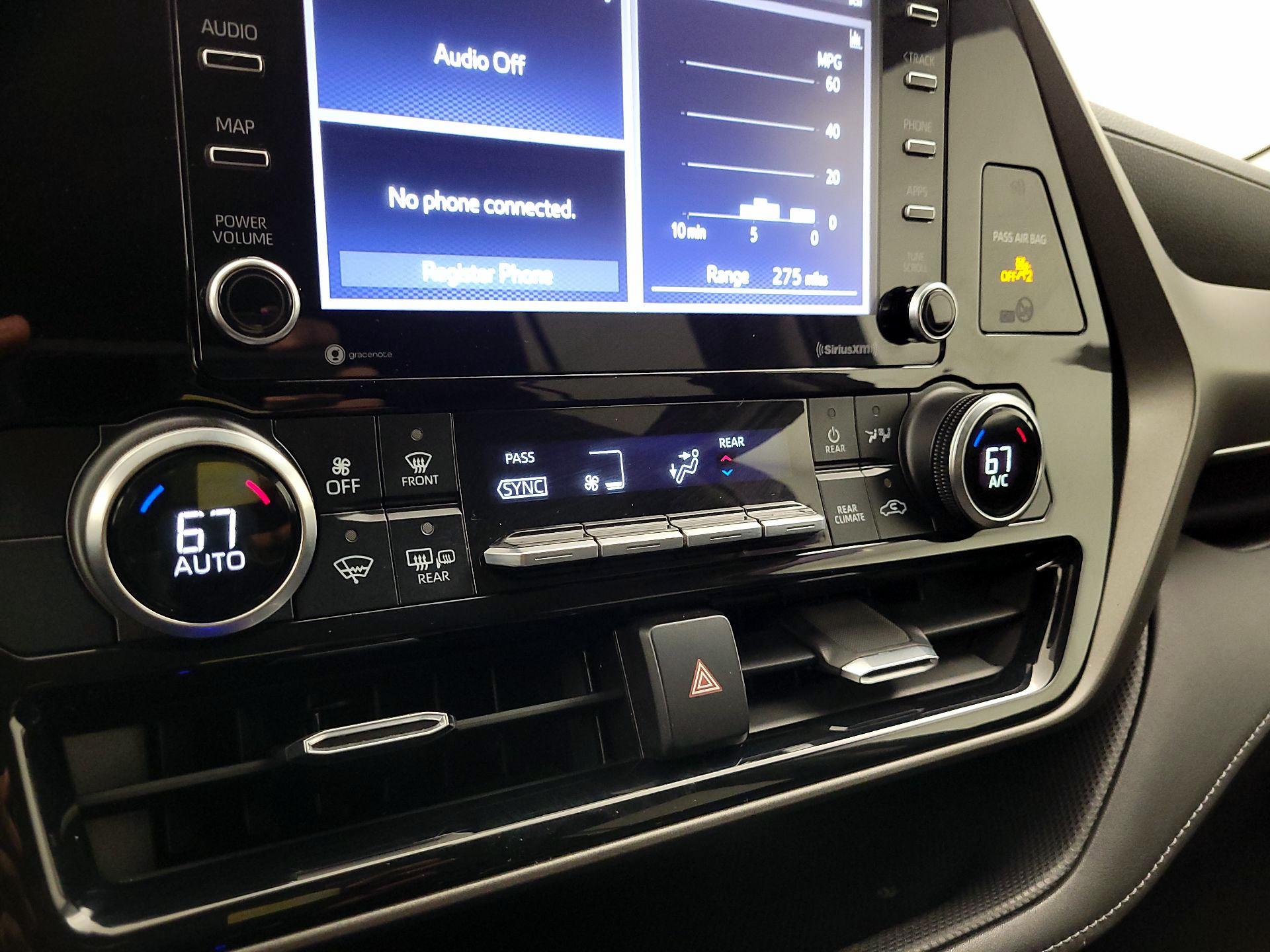 Thumbnail: 2020 Toyota Highlander - 16