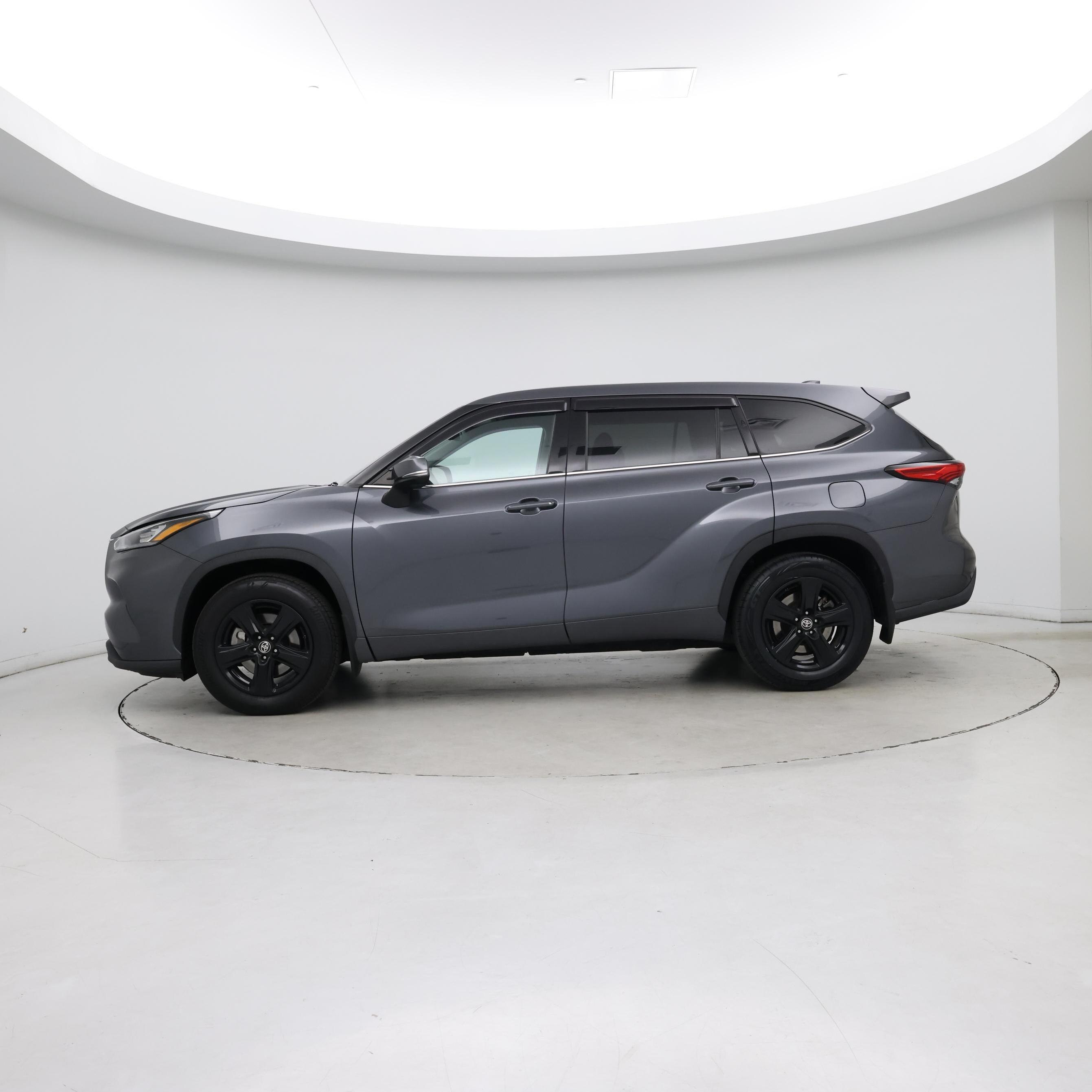 Thumbnail: 2020 Toyota Highlander - 3