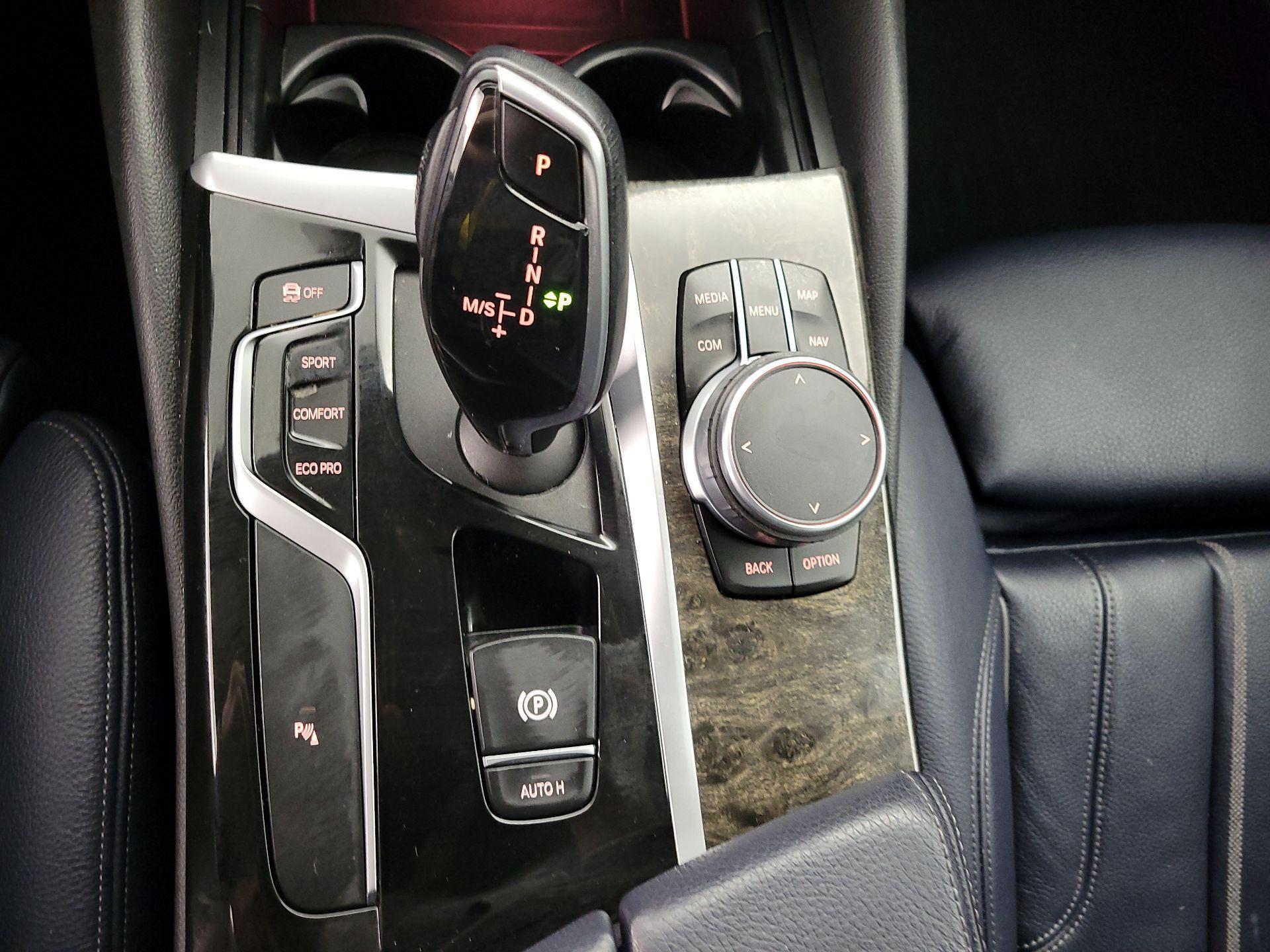 Thumbnail: 2020 BMW 5 Series - 18