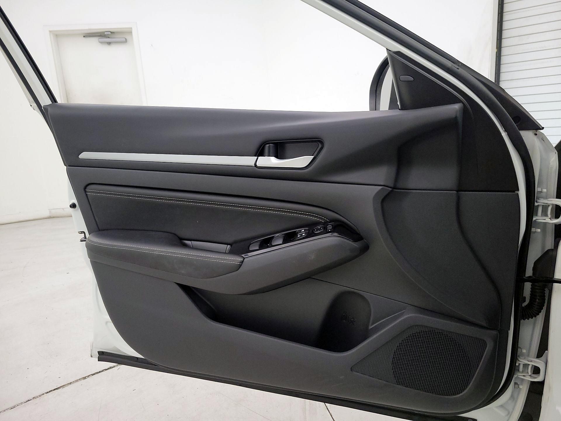 Thumbnail: 2023 Nissan Altima - 12