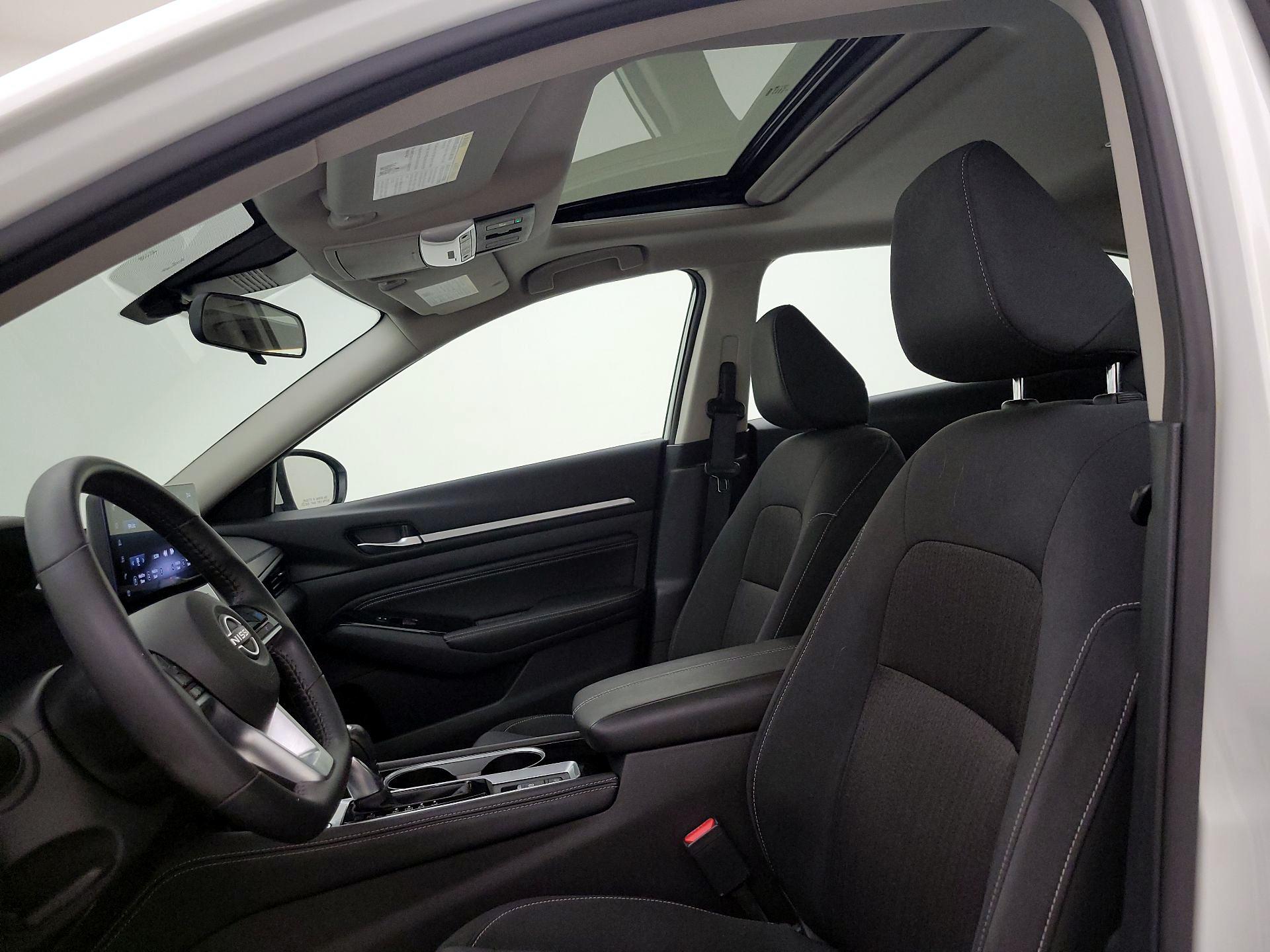 Thumbnail: 2023 Nissan Altima - 19