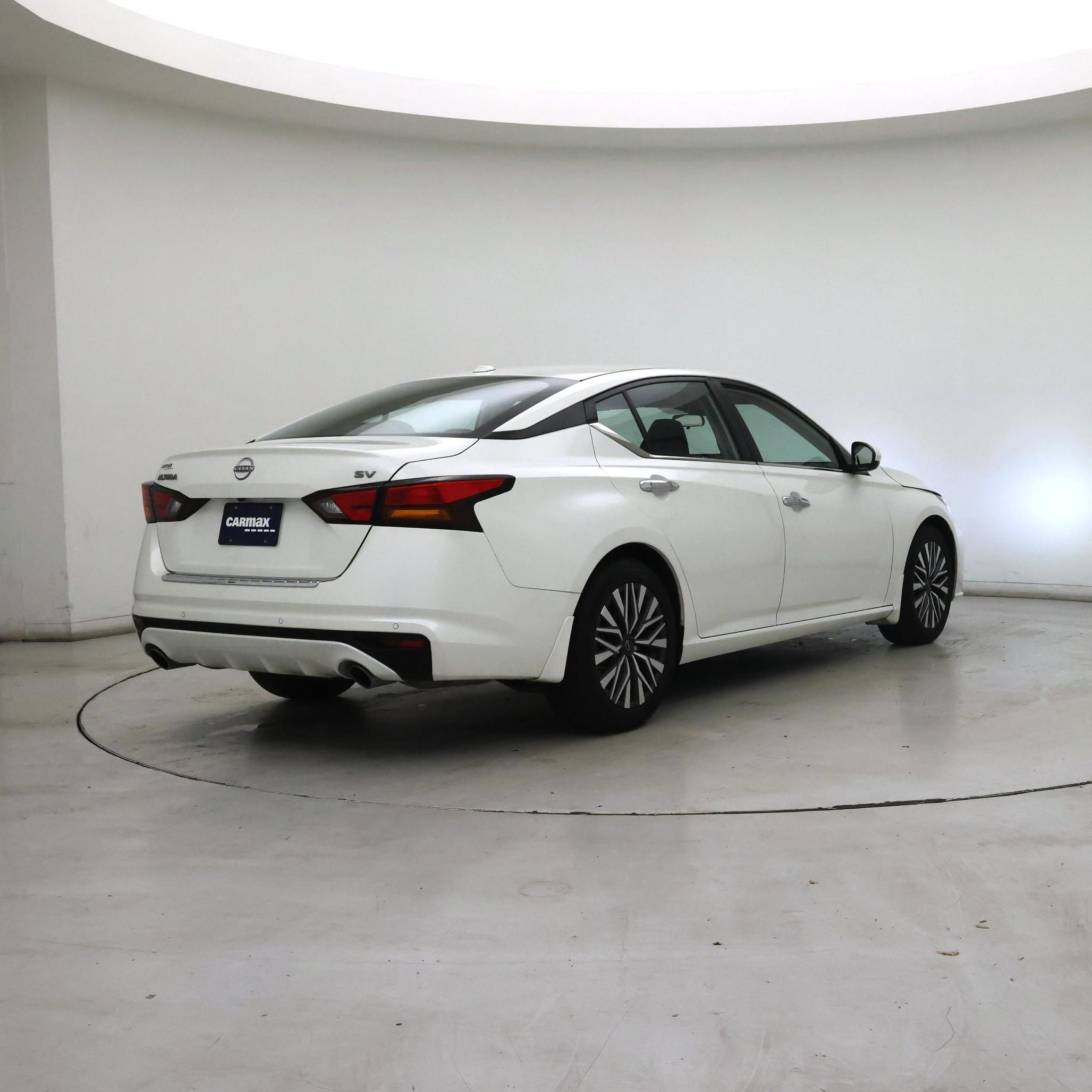 Thumbnail: 2023 Nissan Altima - 8