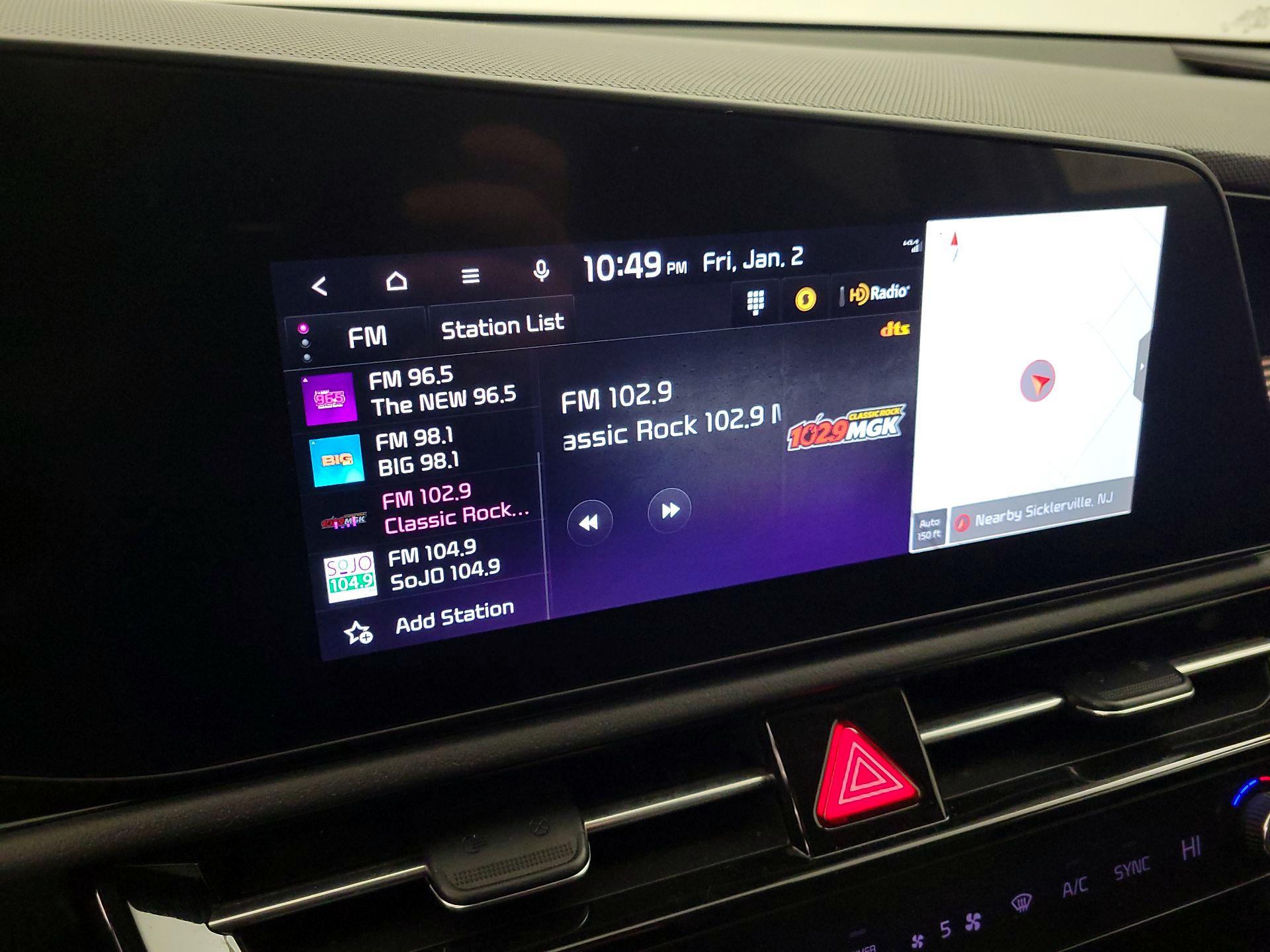 Thumbnail: 2023 Kia Niro - 16