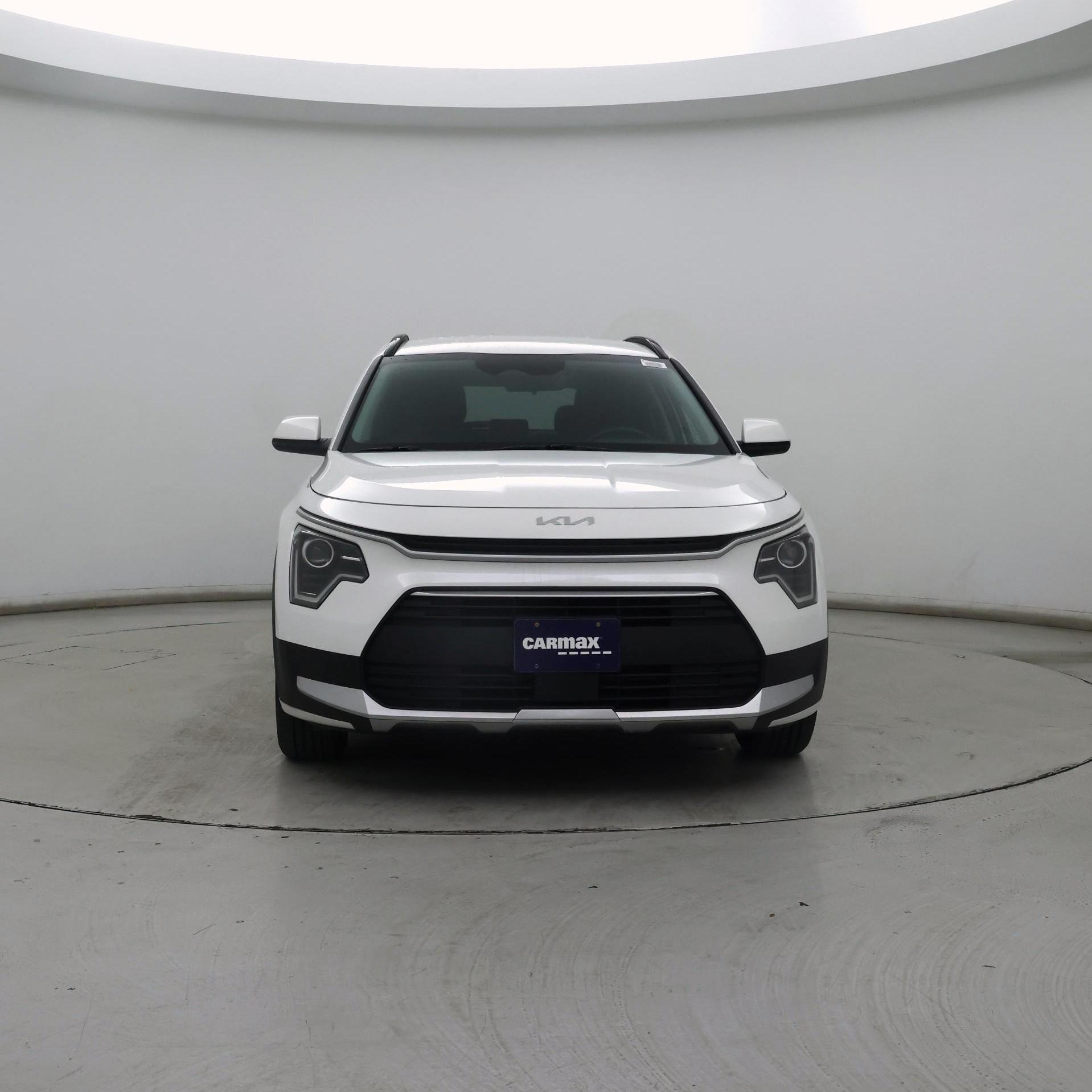 Thumbnail: 2023 Kia Niro - 5