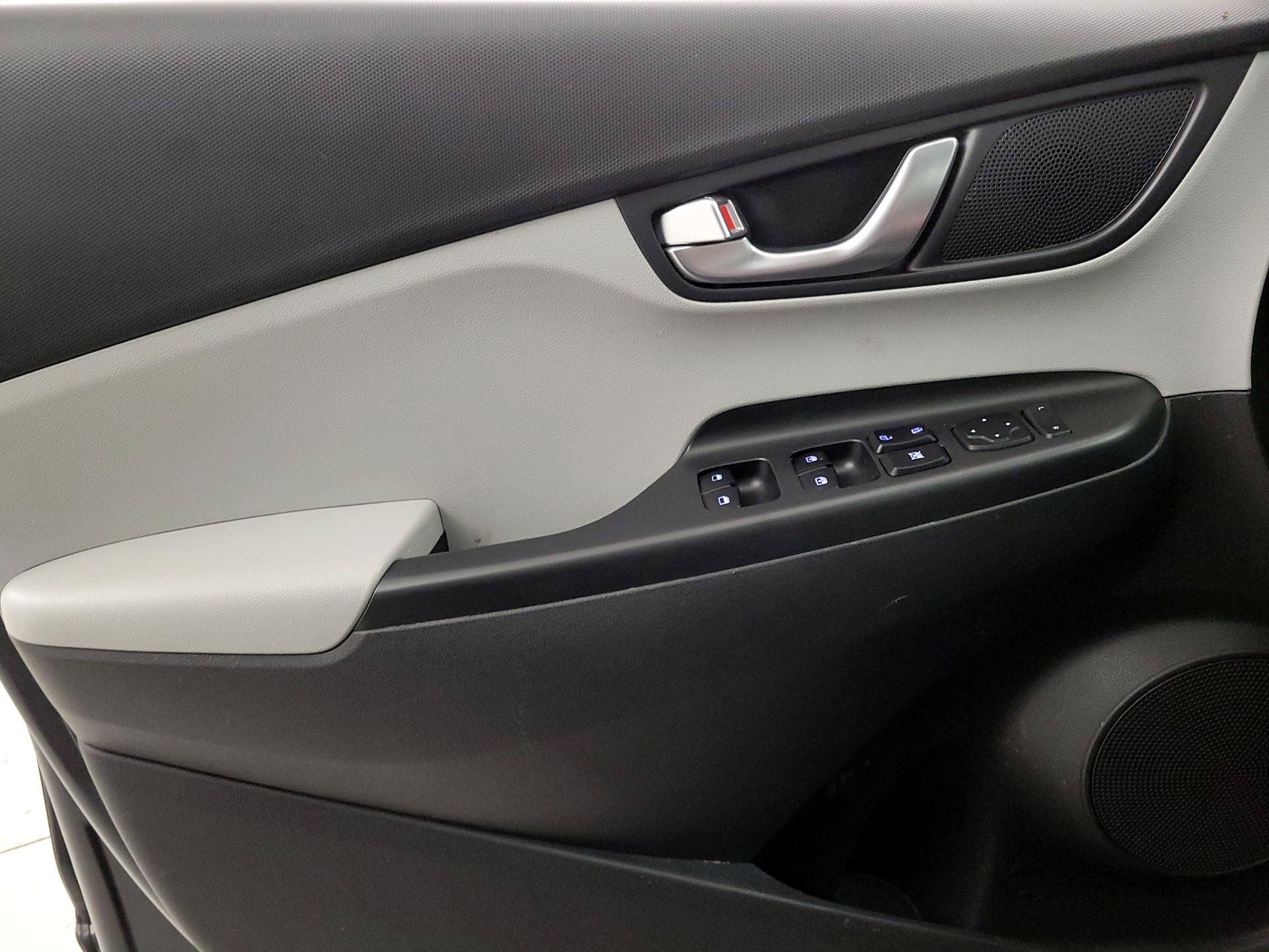 Thumbnail: 2023 Hyundai Kona - 12