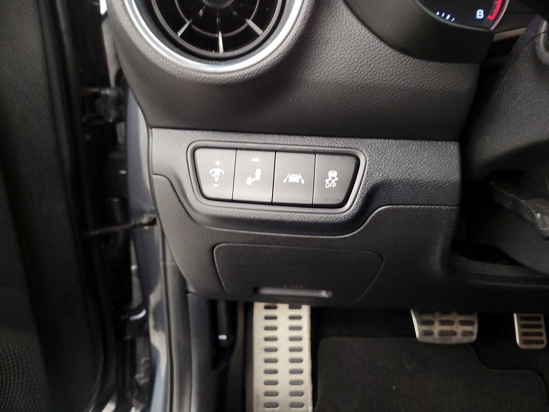 Thumbnail: 2021 Kia Forte - 13