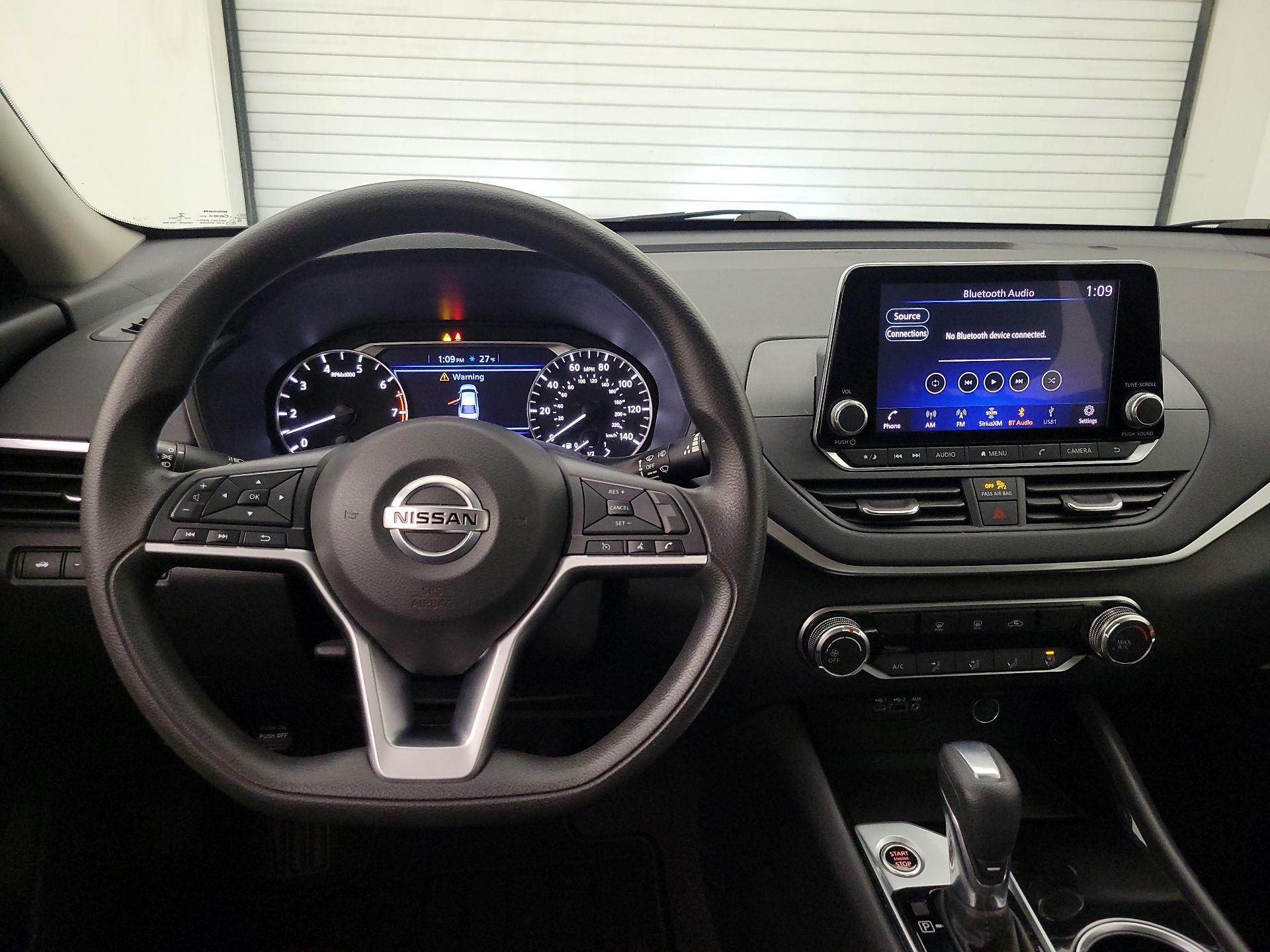 Thumbnail: 2021 Nissan Altima - 10