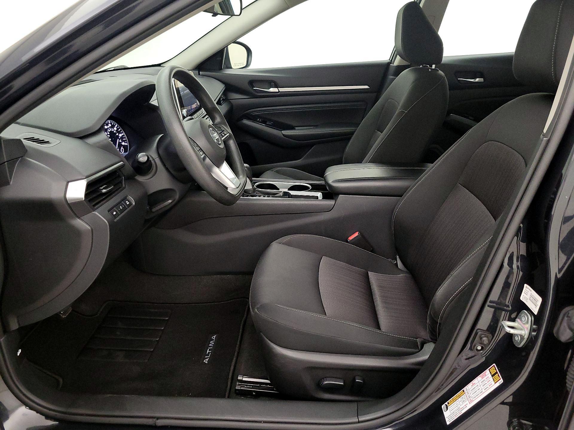 Thumbnail: 2021 Nissan Altima - 11