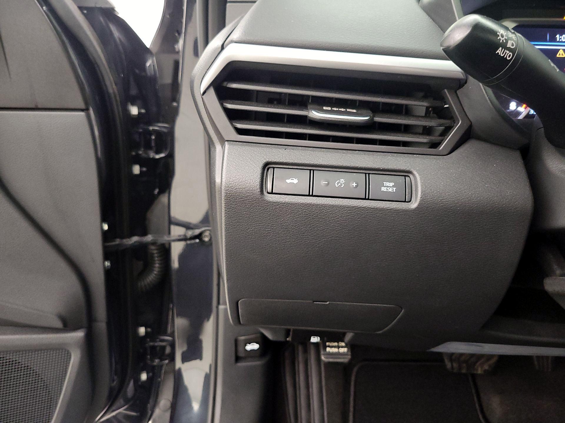 Thumbnail: 2021 Nissan Altima - 13