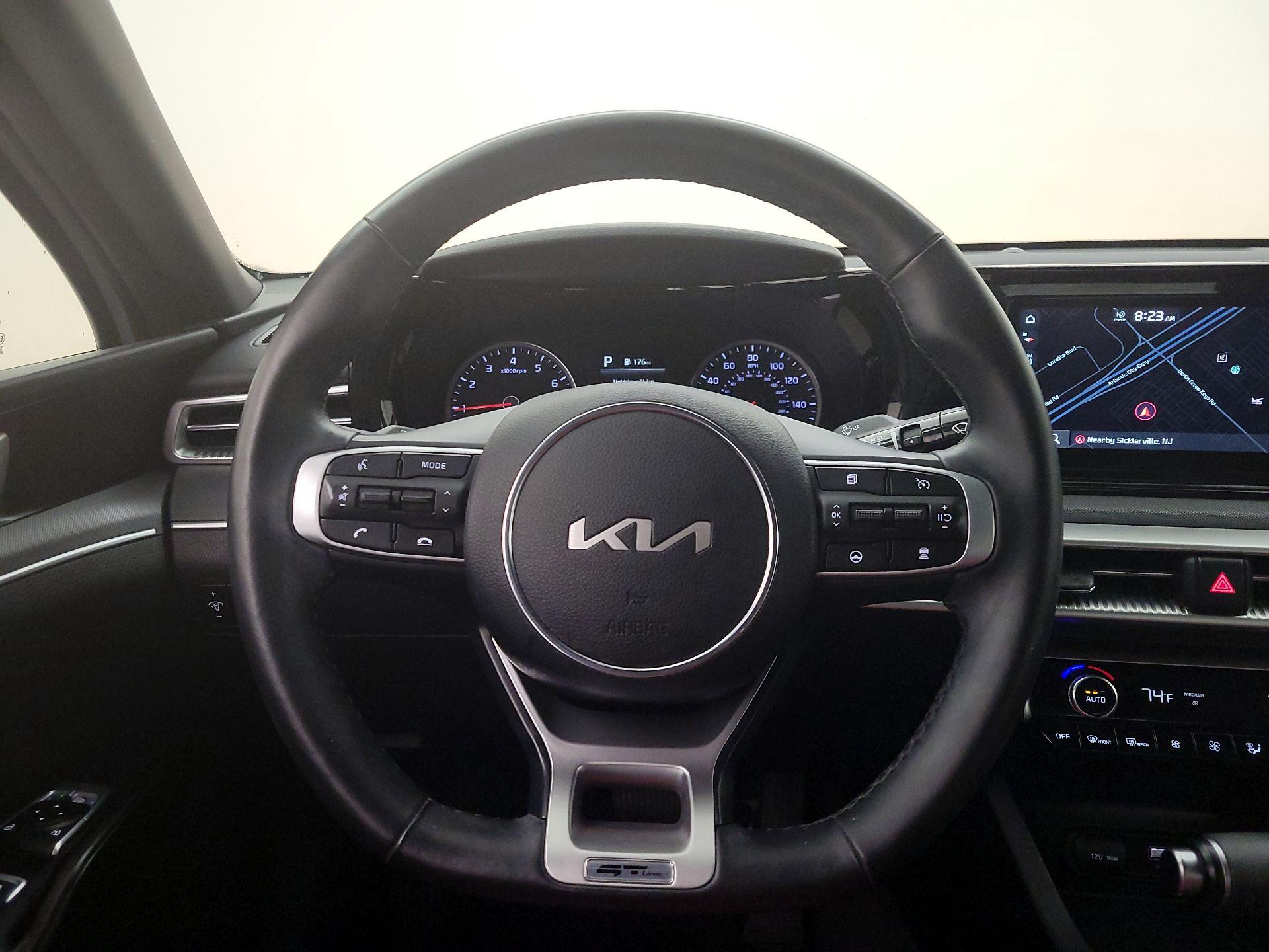 Thumbnail: 2023 Kia K5 - 10