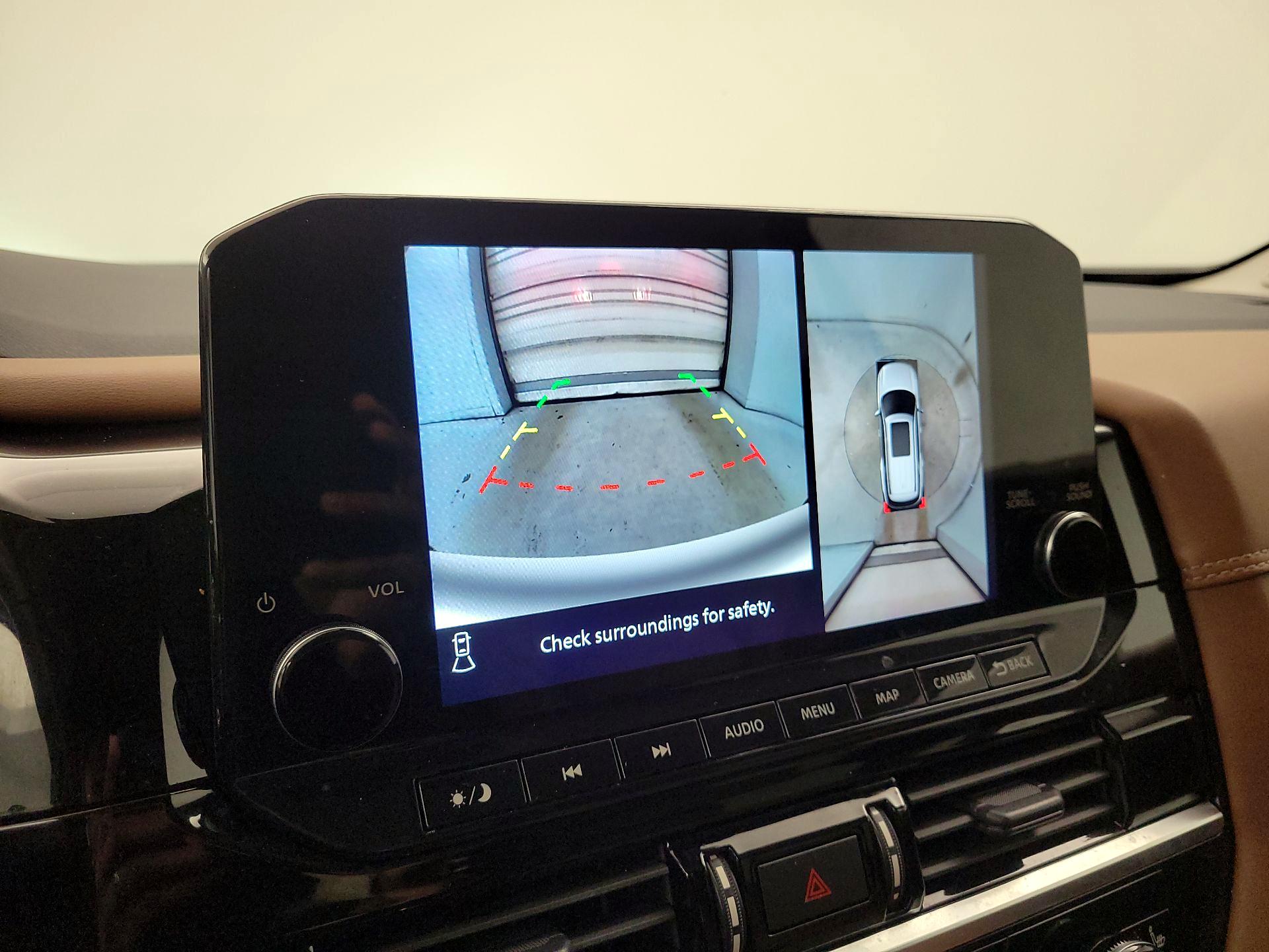 Thumbnail: 2023 Nissan Pathfinder - 15