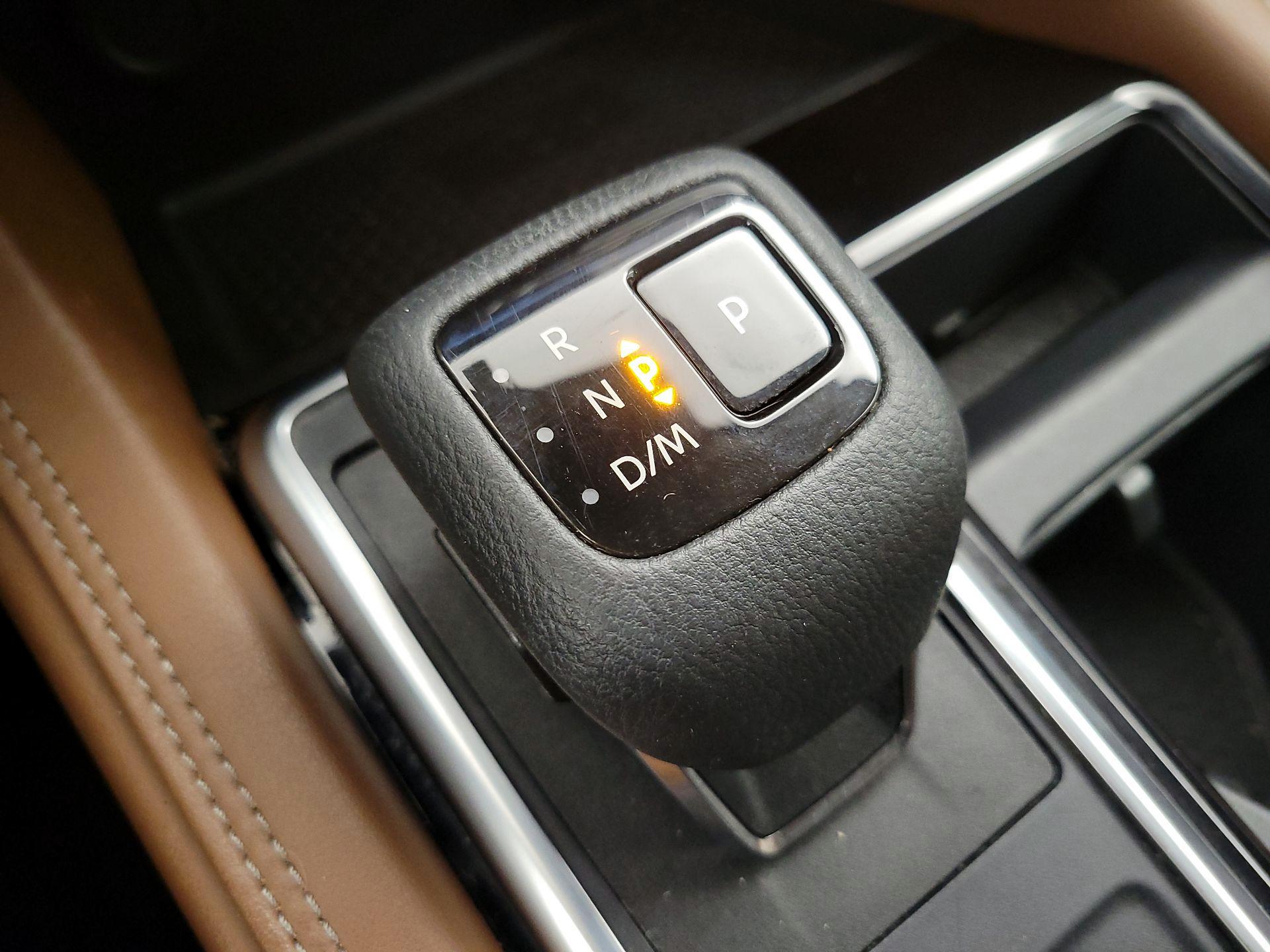 Thumbnail: 2023 Nissan Pathfinder - 18