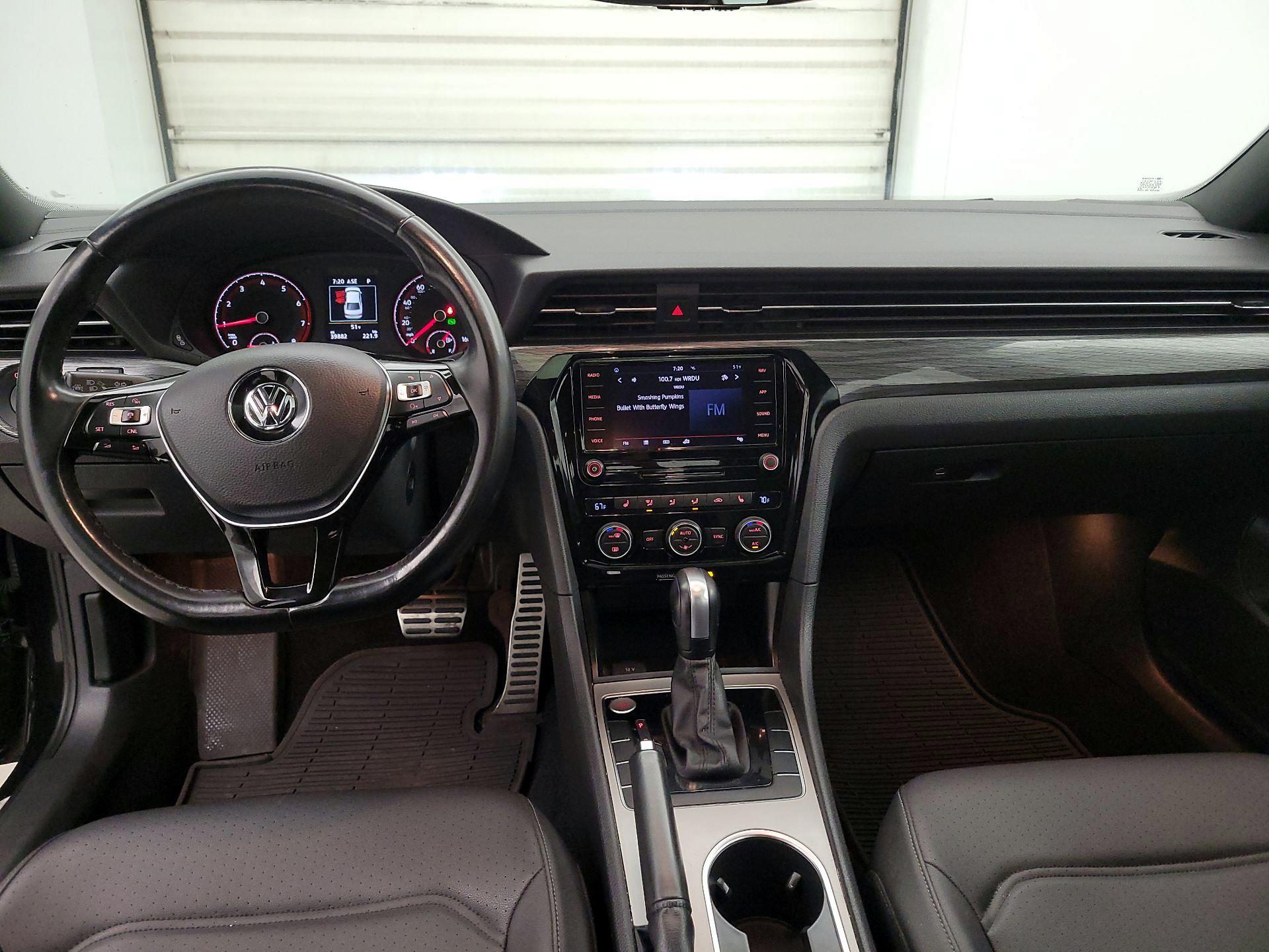 Thumbnail: 2021 Volkswagen Passat - 9