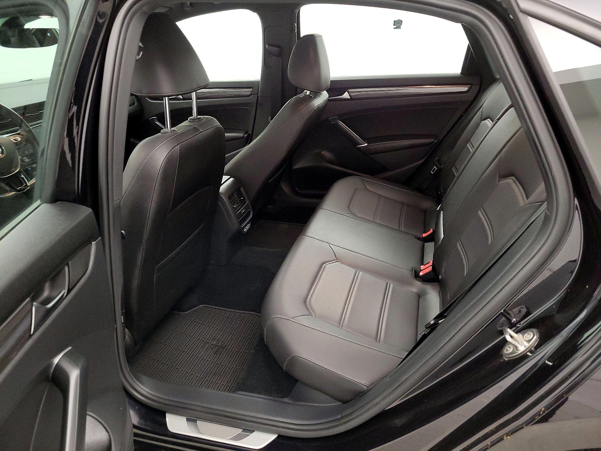 Thumbnail: 2021 Volkswagen Passat - 20