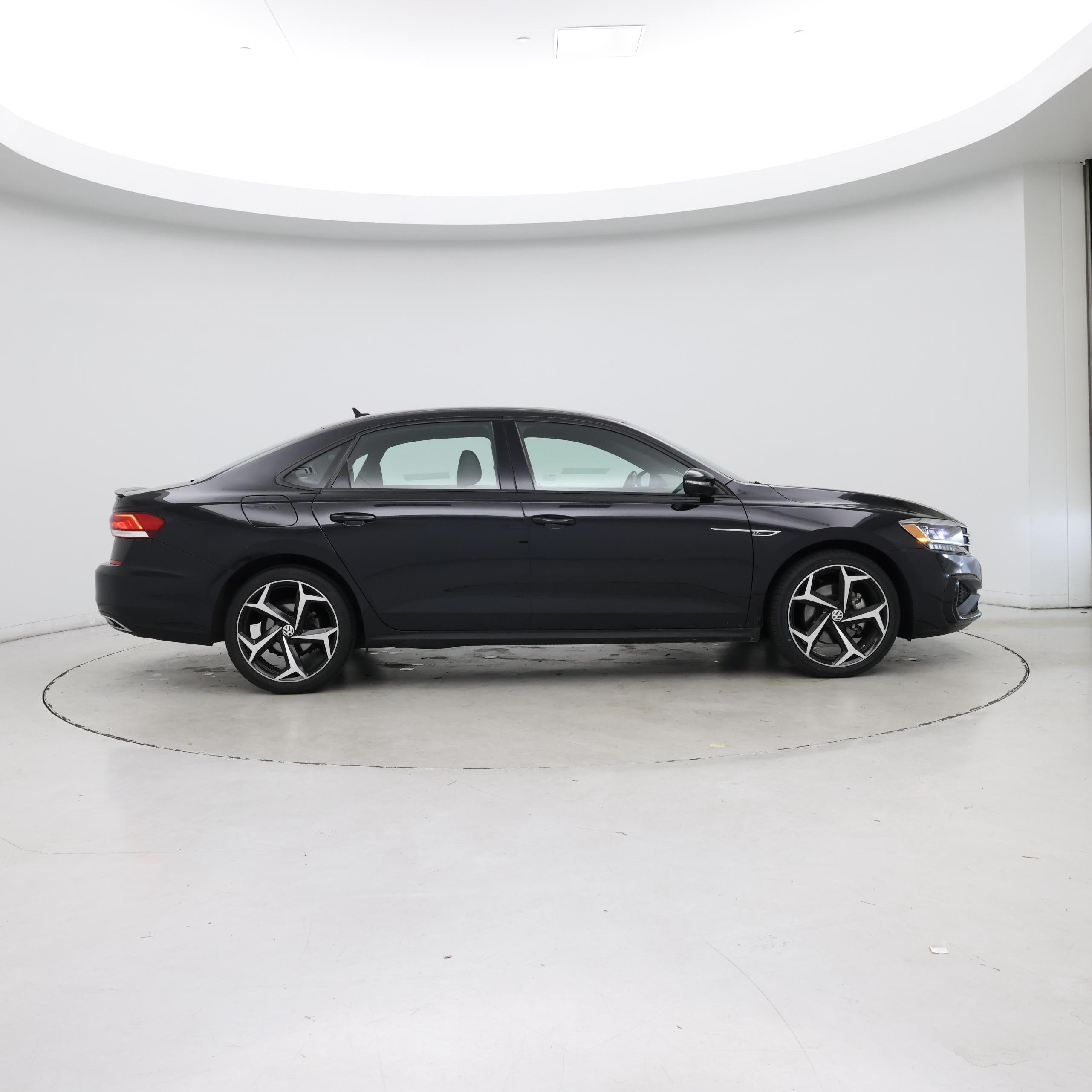 Thumbnail: 2021 Volkswagen Passat - 7