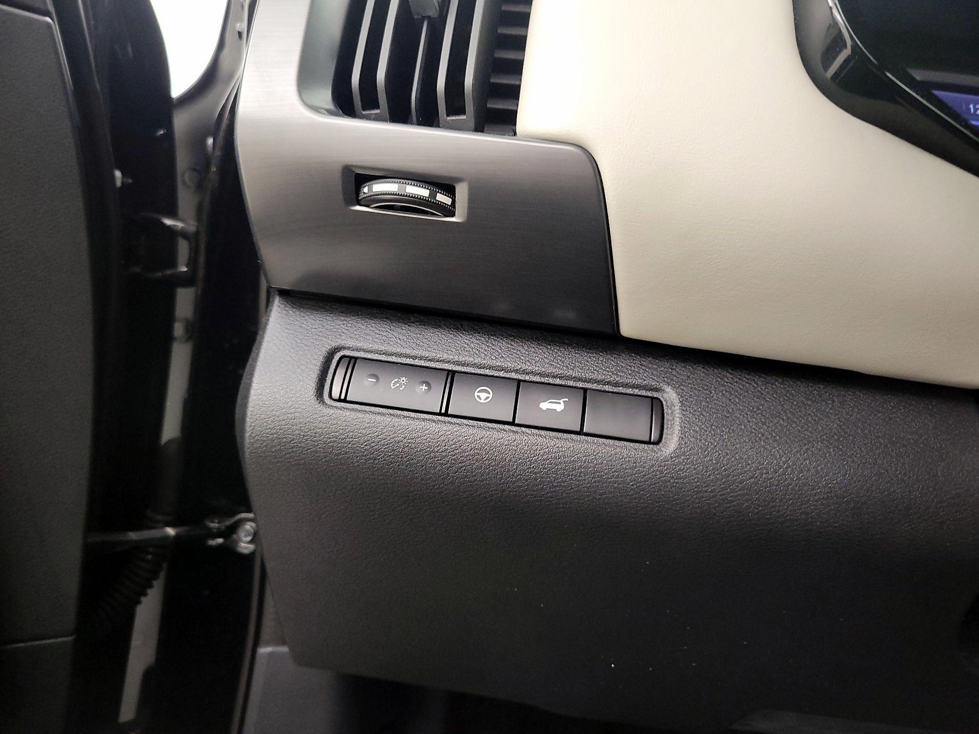 Thumbnail: 2022 Nissan Pathfinder - 13