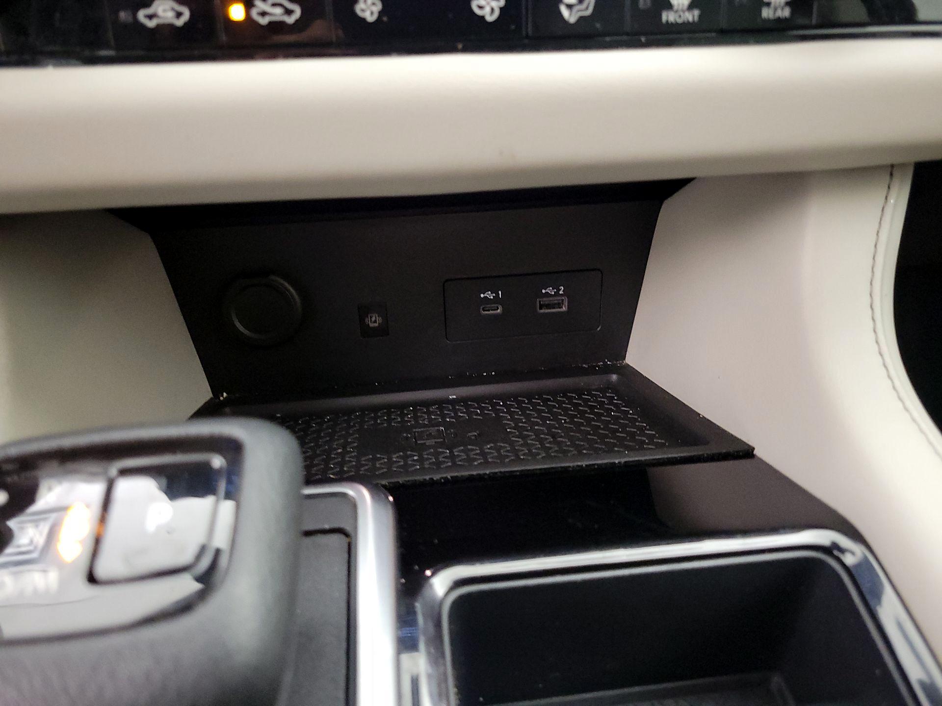 Thumbnail: 2022 Nissan Pathfinder - 18