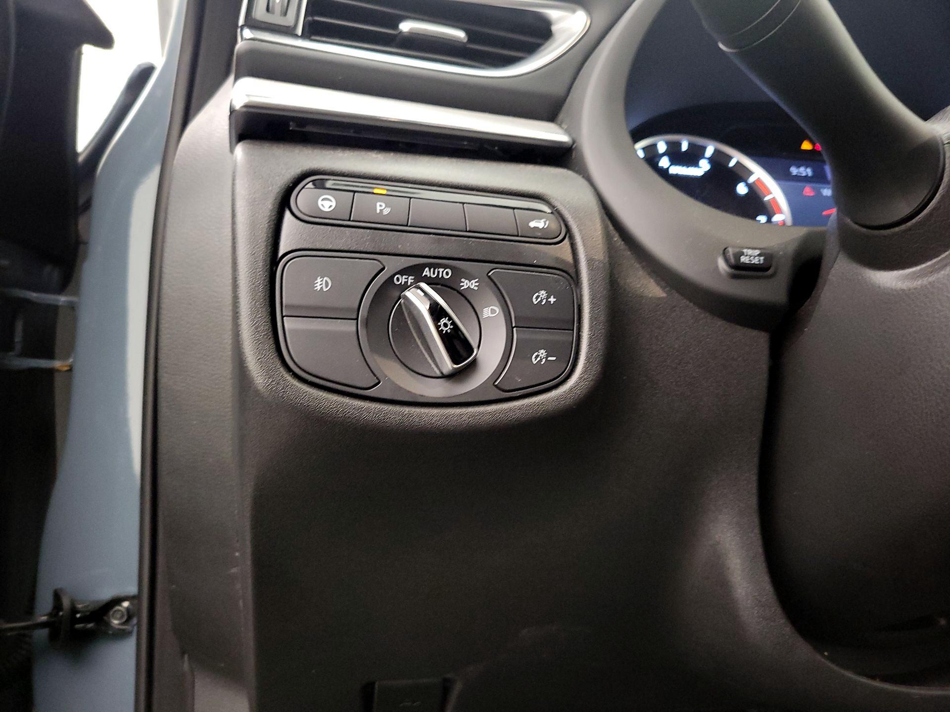 Thumbnail: 2022 INFINITI QX50 - 13