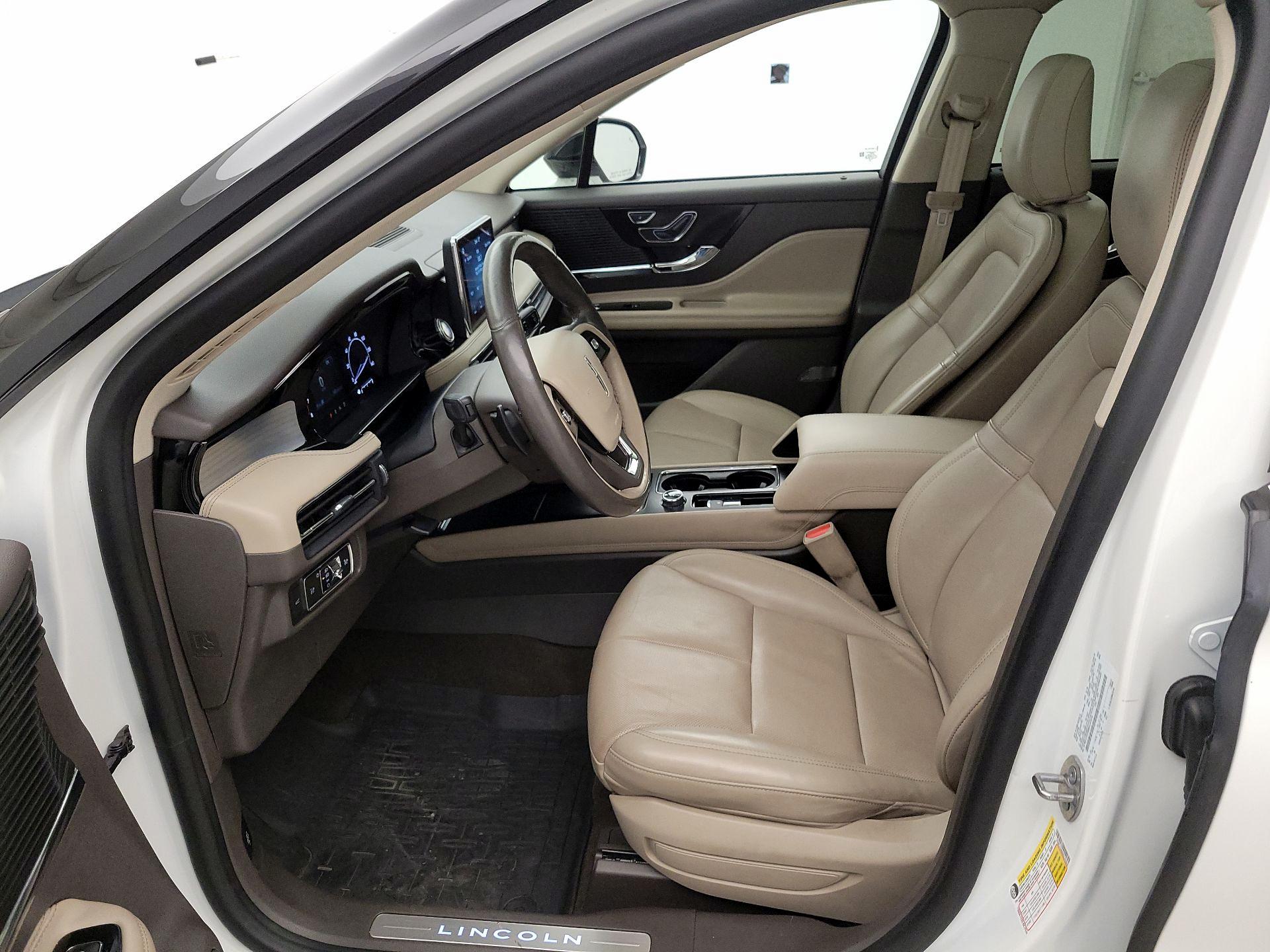 Thumbnail: 2021 Lincoln Corsair - 11