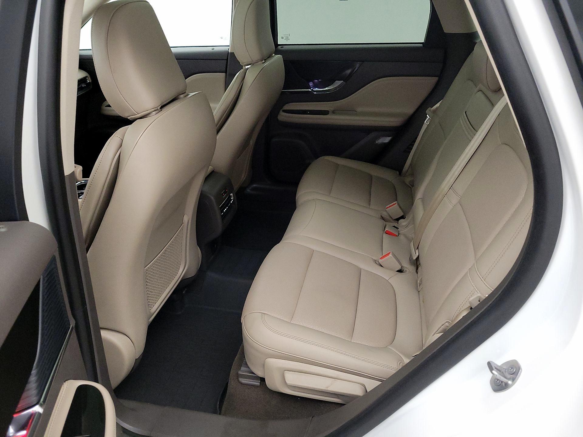 Thumbnail: 2021 Lincoln Corsair - 20