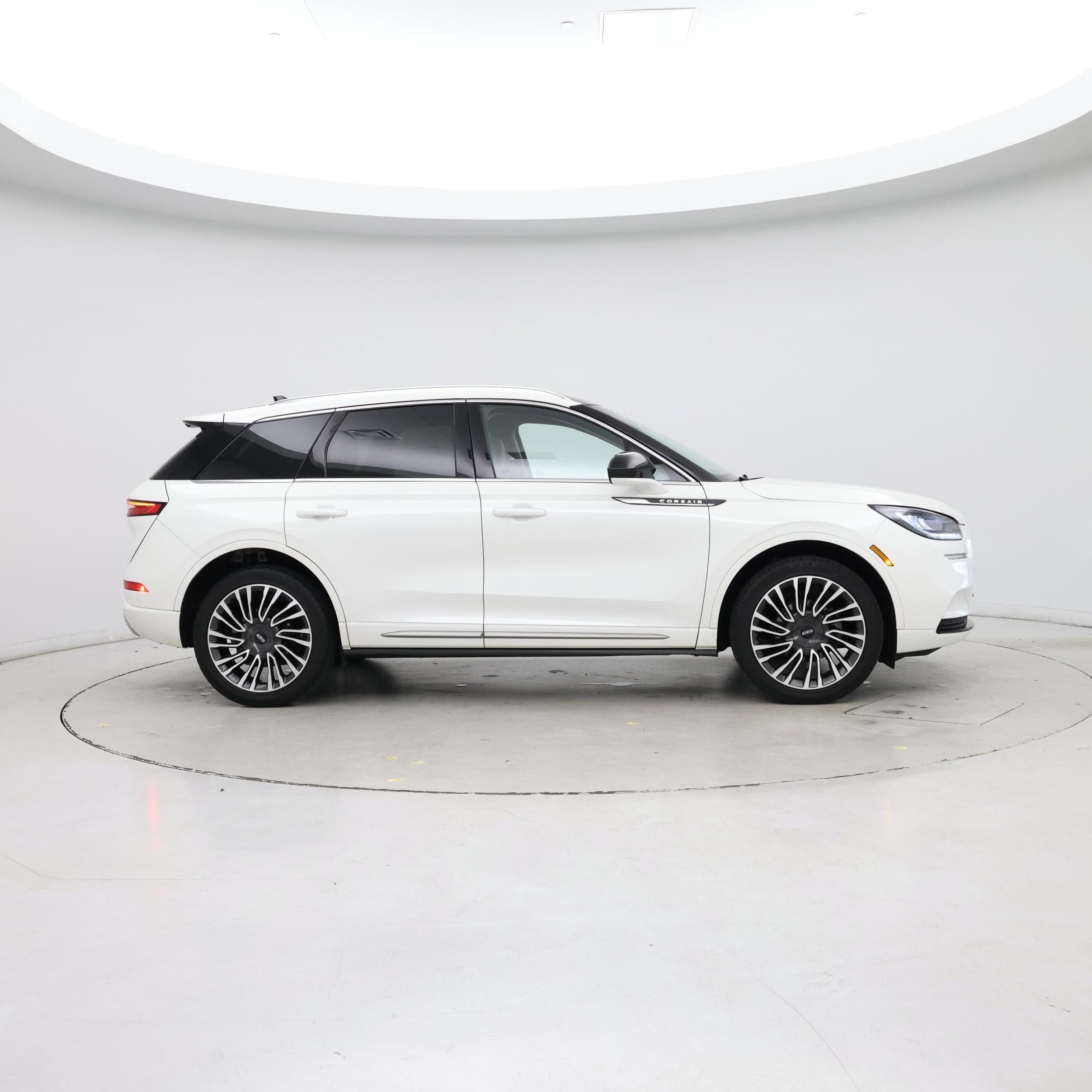 Thumbnail: 2021 Lincoln Corsair - 7