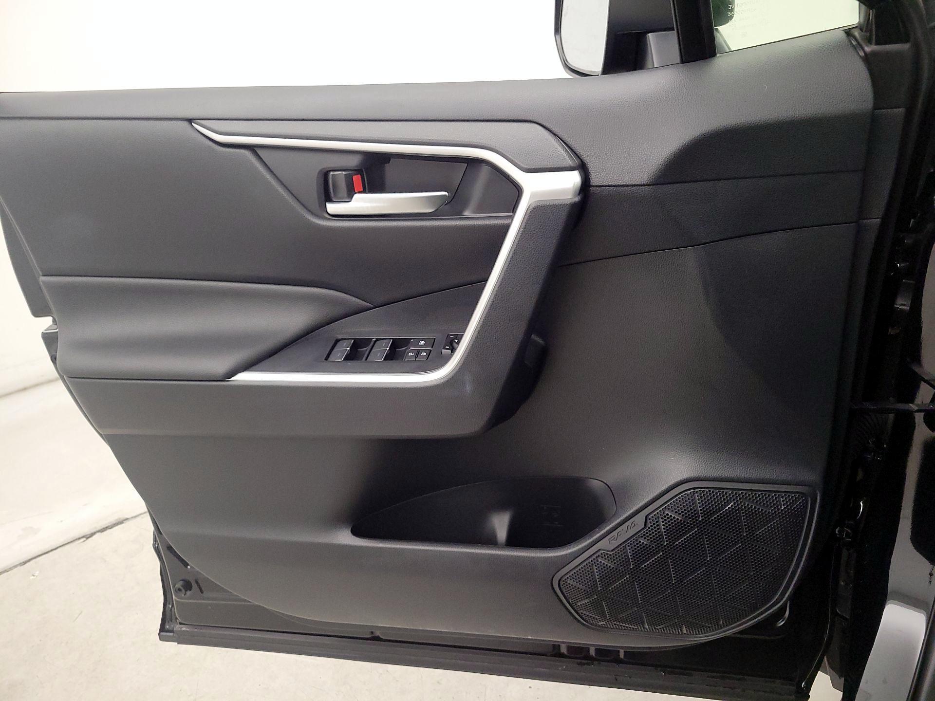 Thumbnail: 2023 Toyota RAV4 - 12