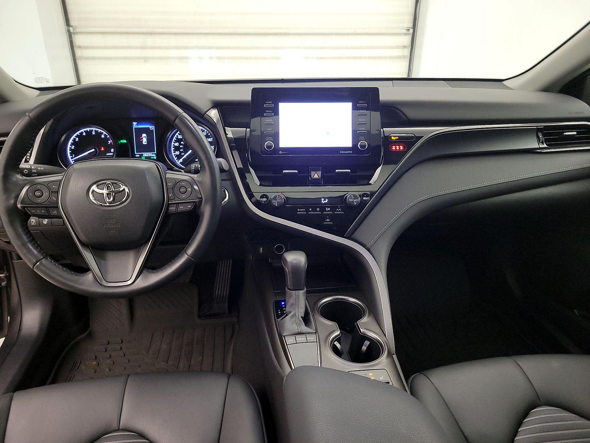 Thumbnail: 2022 Toyota Camry - 9