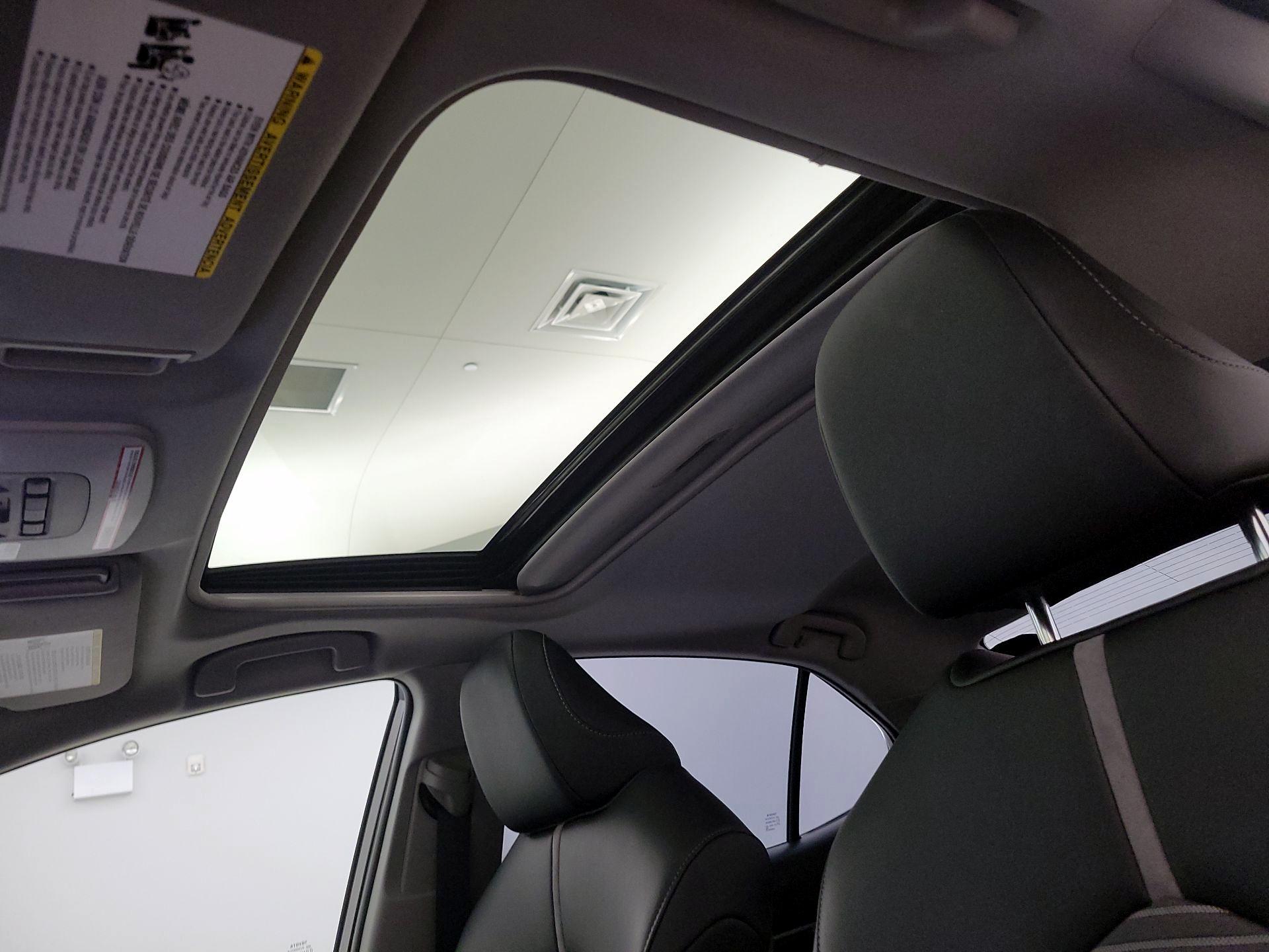 Thumbnail: 2022 Toyota Camry - 19