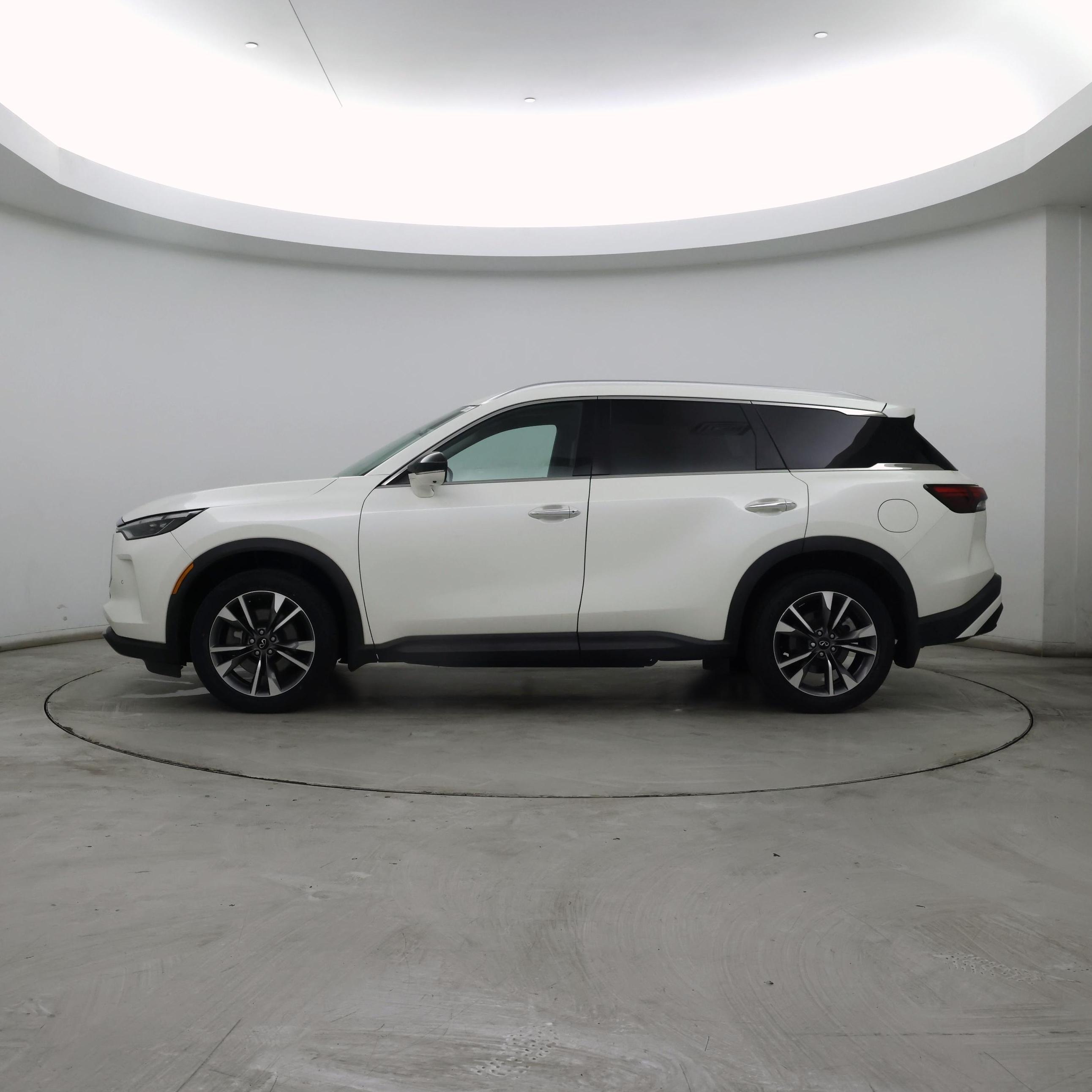 Thumbnail: 2023 INFINITI QX60 - 3