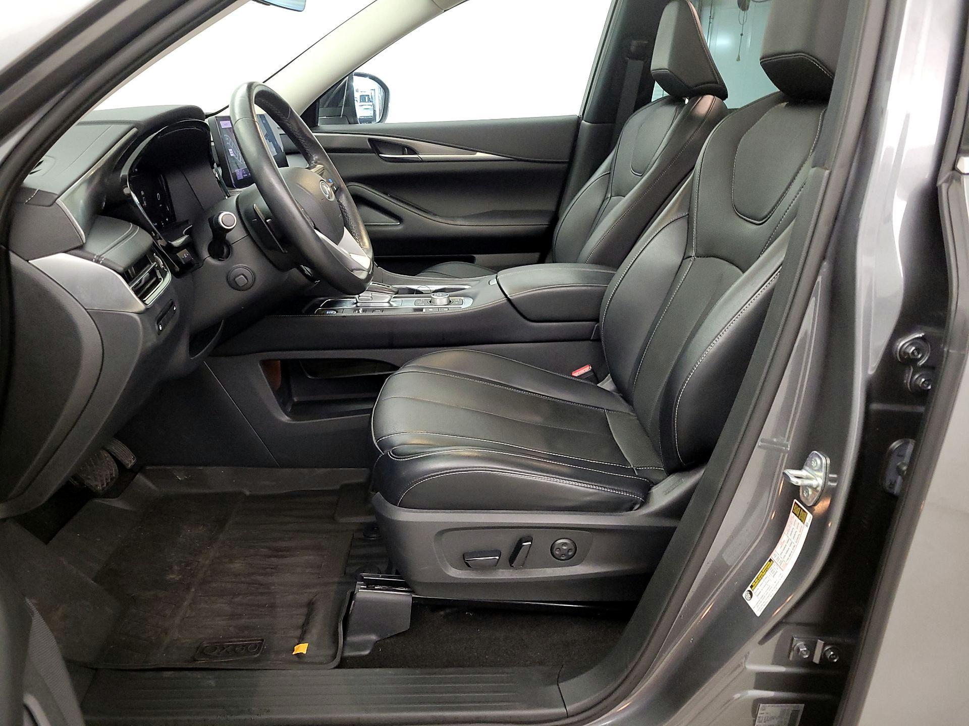 Thumbnail: 2023 INFINITI QX60 - 11