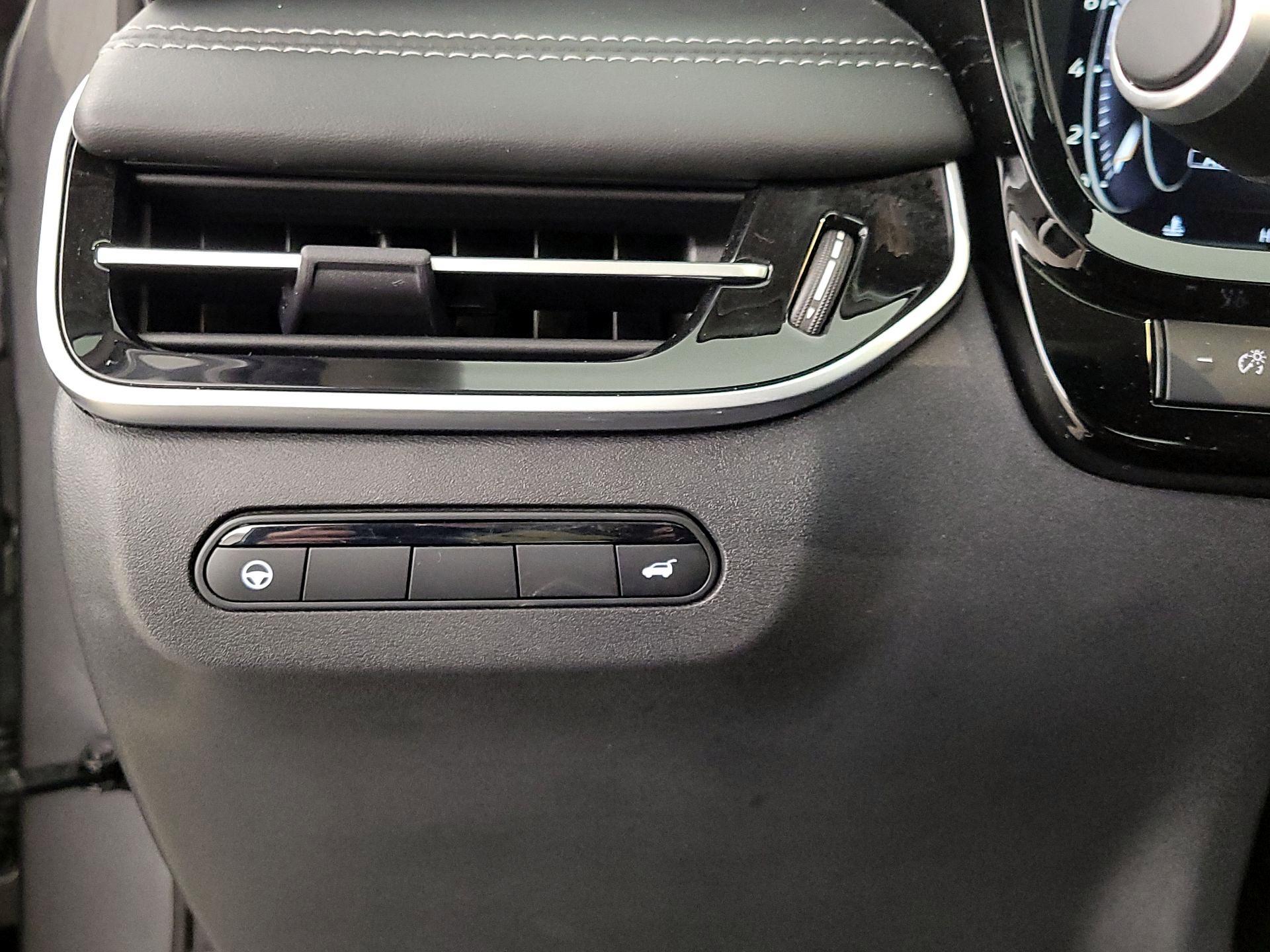 Thumbnail: 2023 INFINITI QX60 - 13