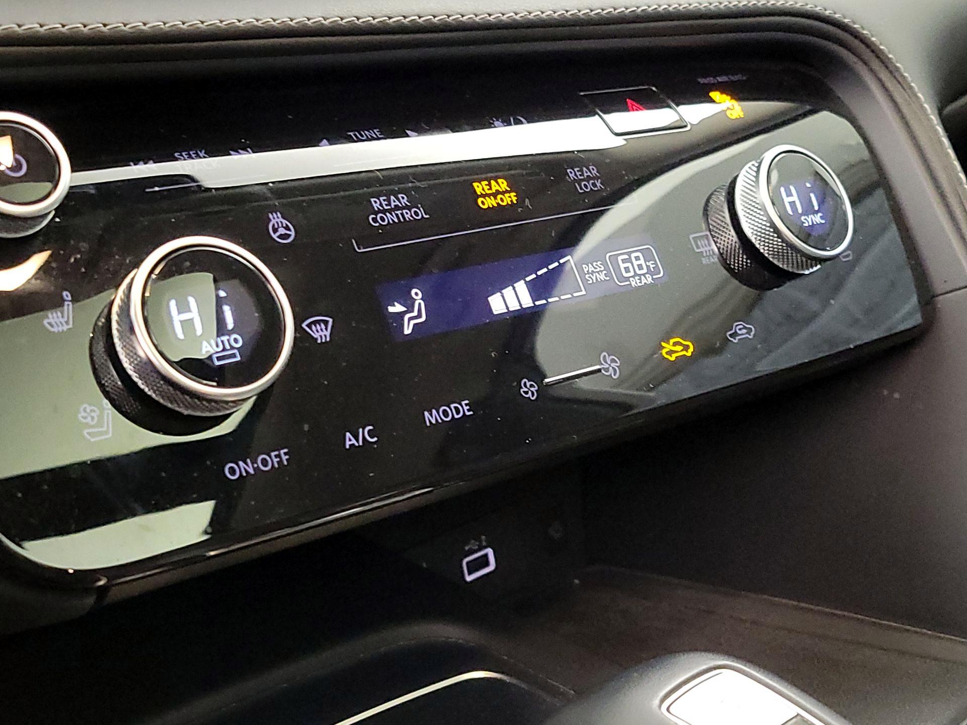 Thumbnail: 2023 INFINITI QX60 - 17