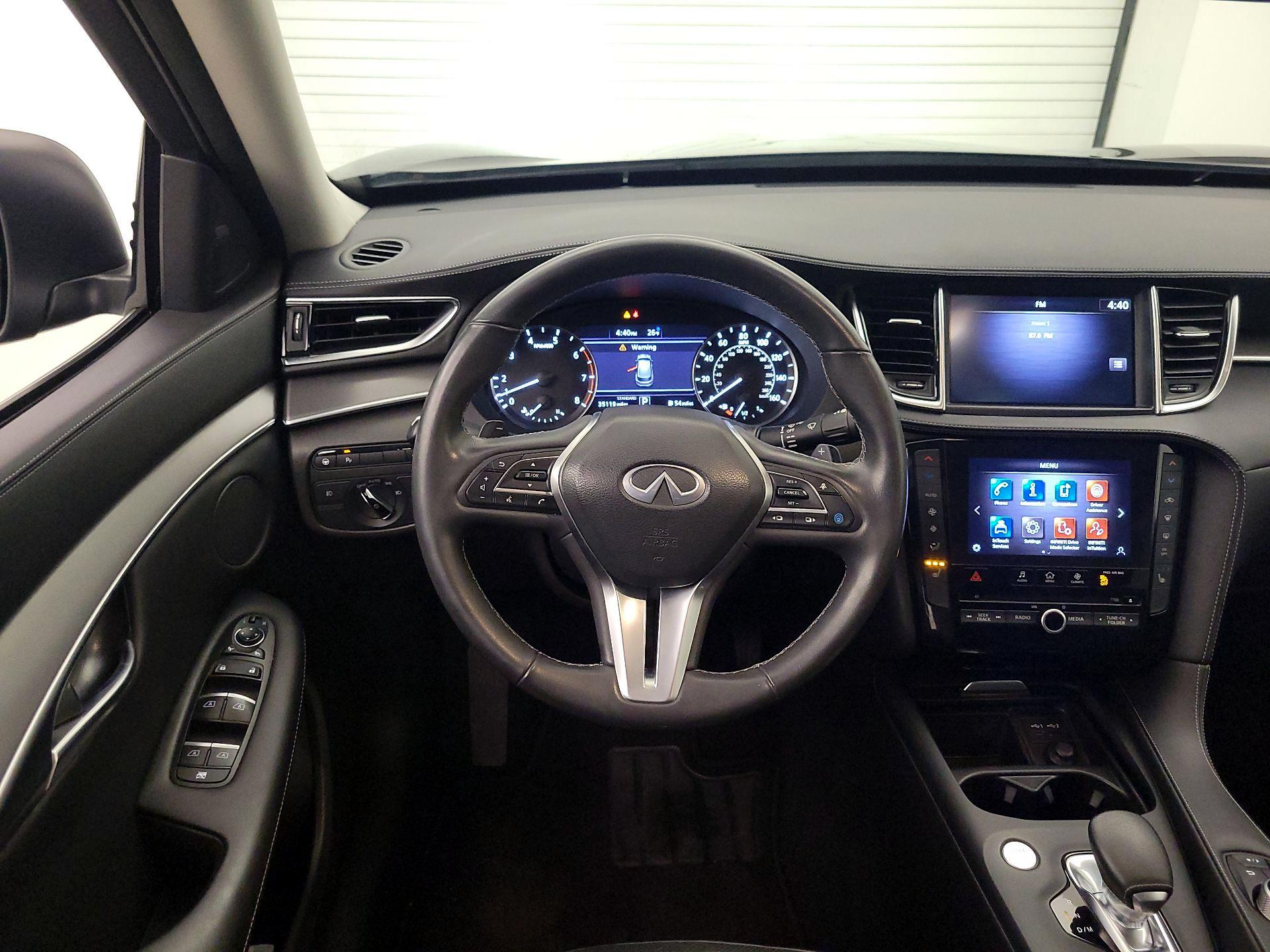 Thumbnail: 2022 INFINITI QX50 - 10