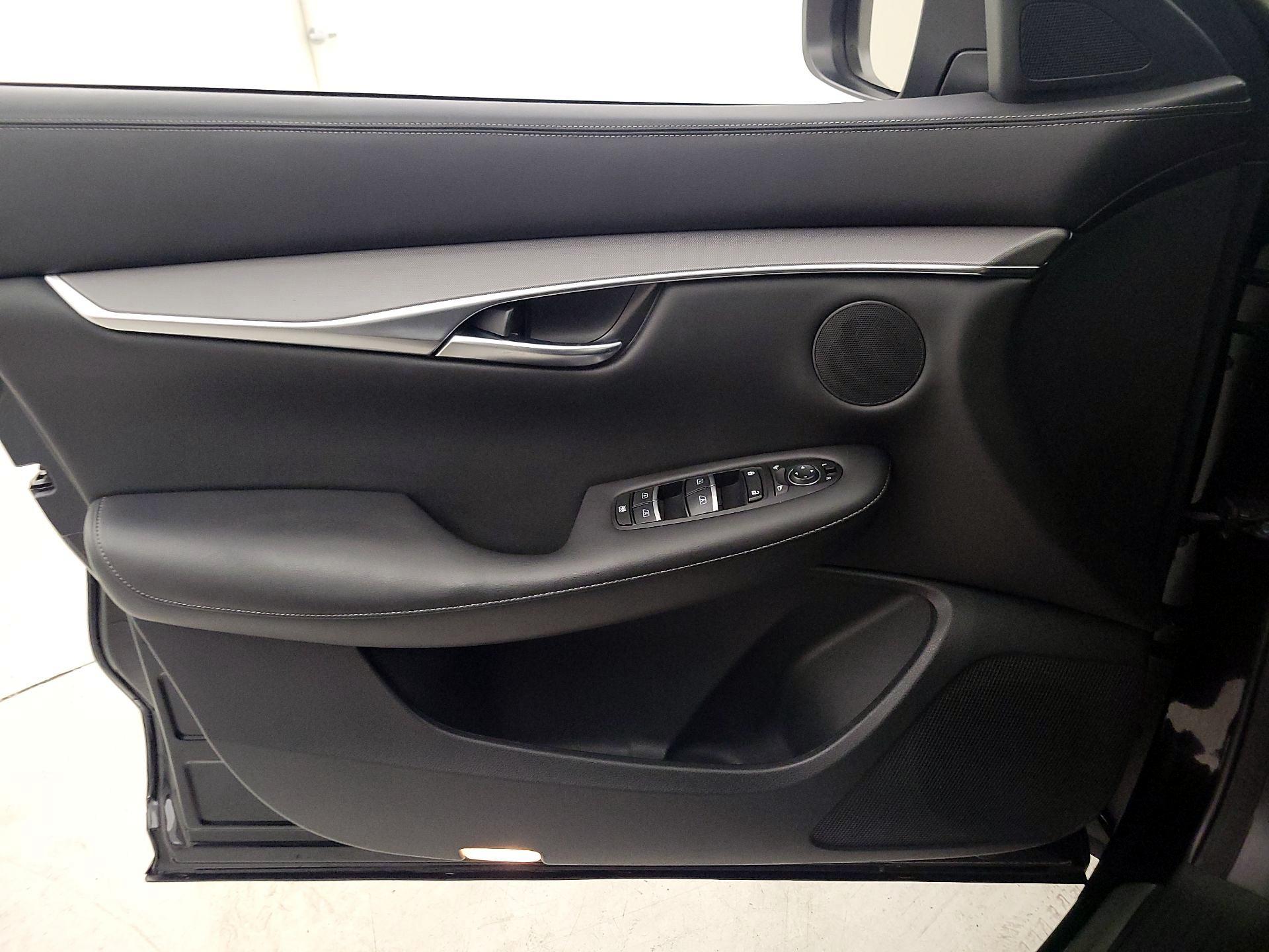 Thumbnail: 2022 INFINITI QX50 - 12