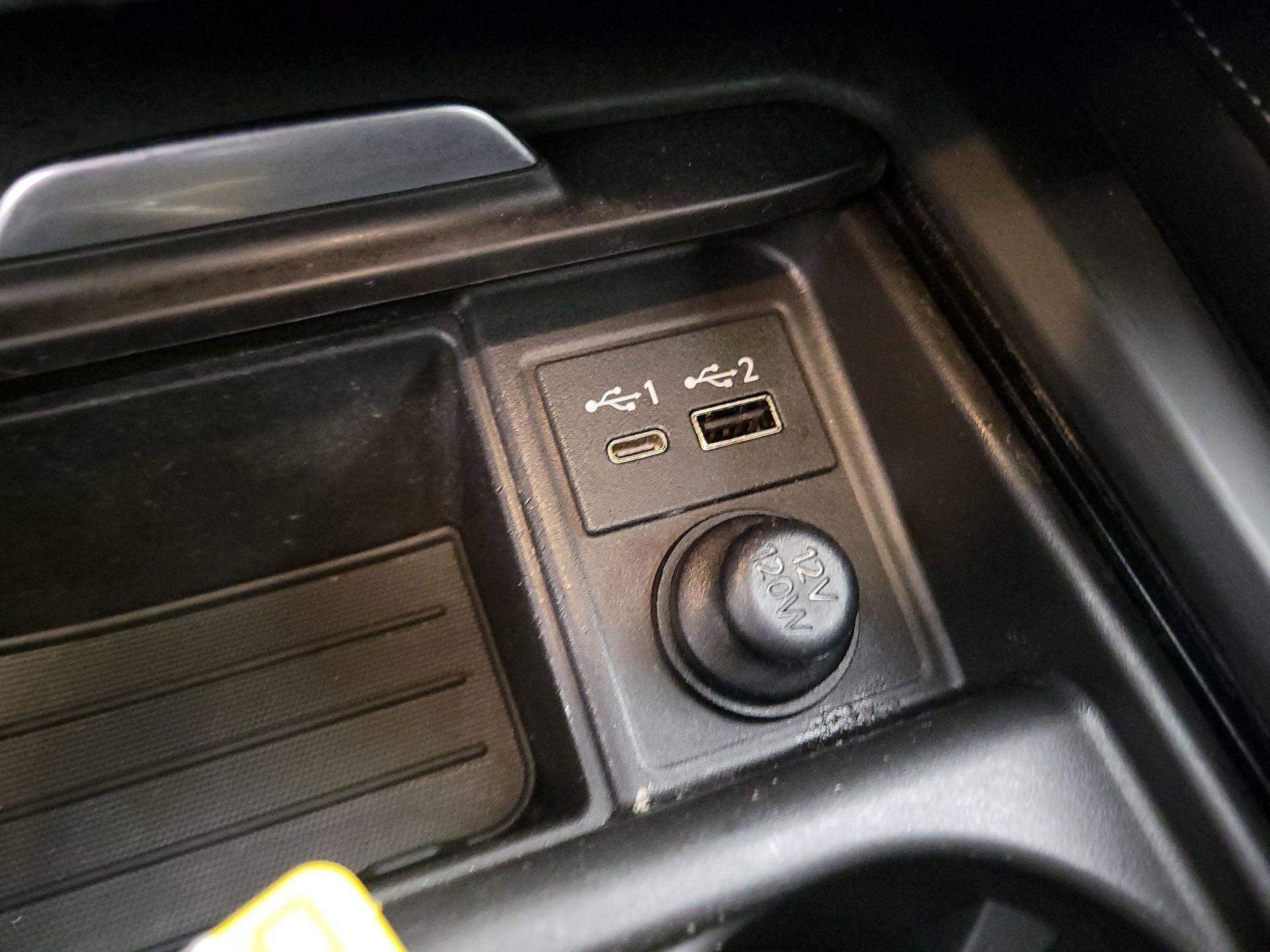 Thumbnail: 2022 INFINITI QX50 - 18